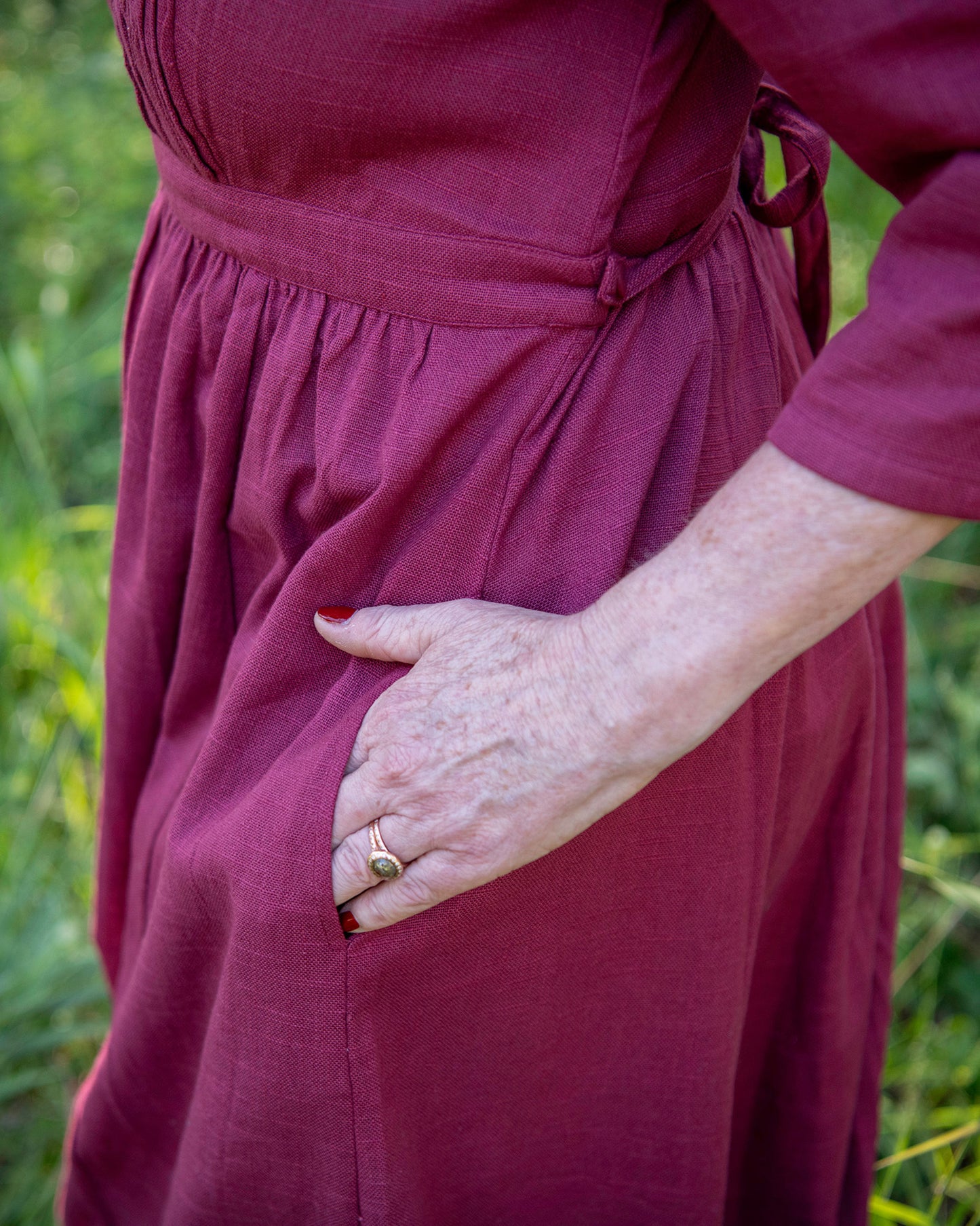 LAURA Dress in Plum