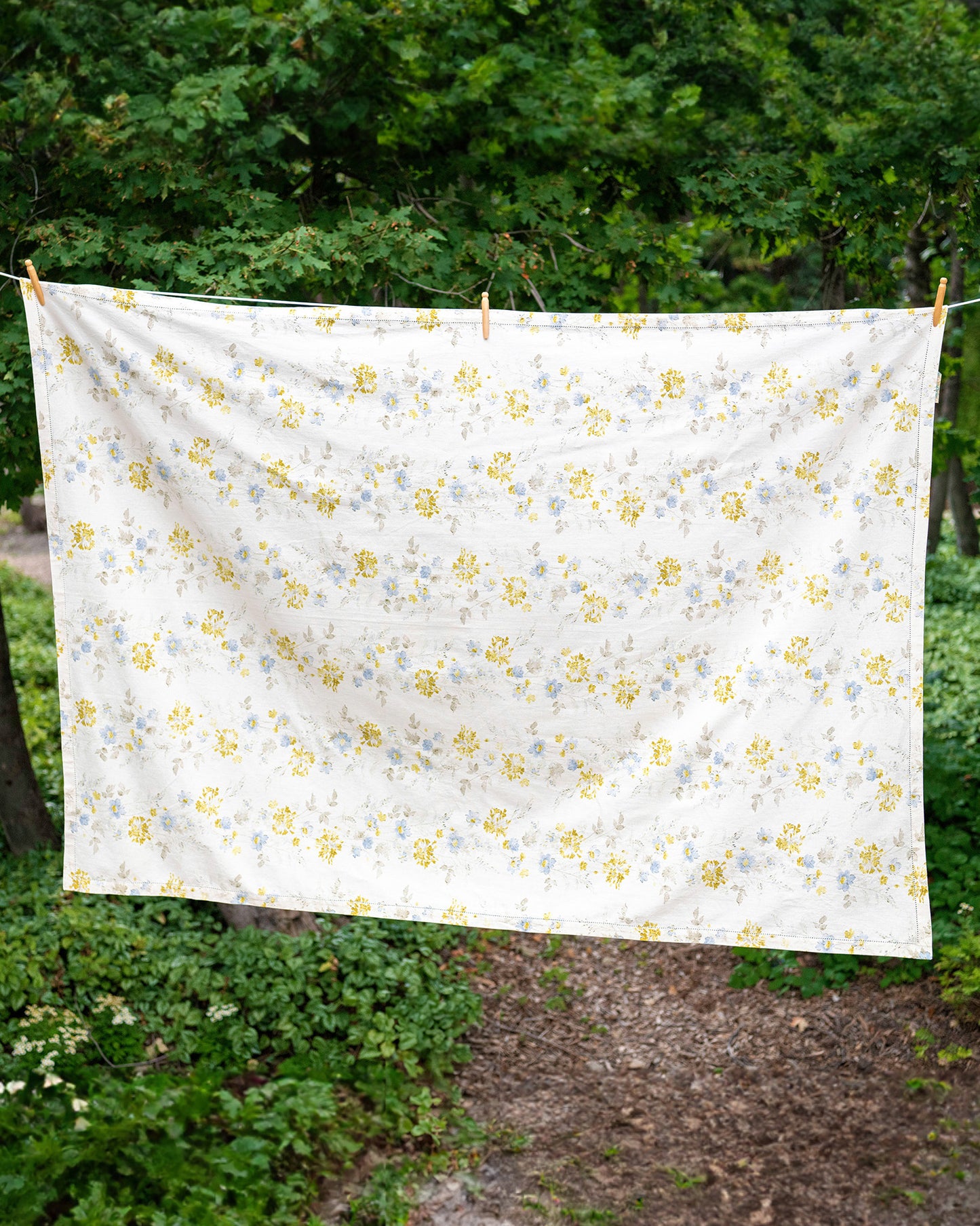 Prairie Floral Tablecloth