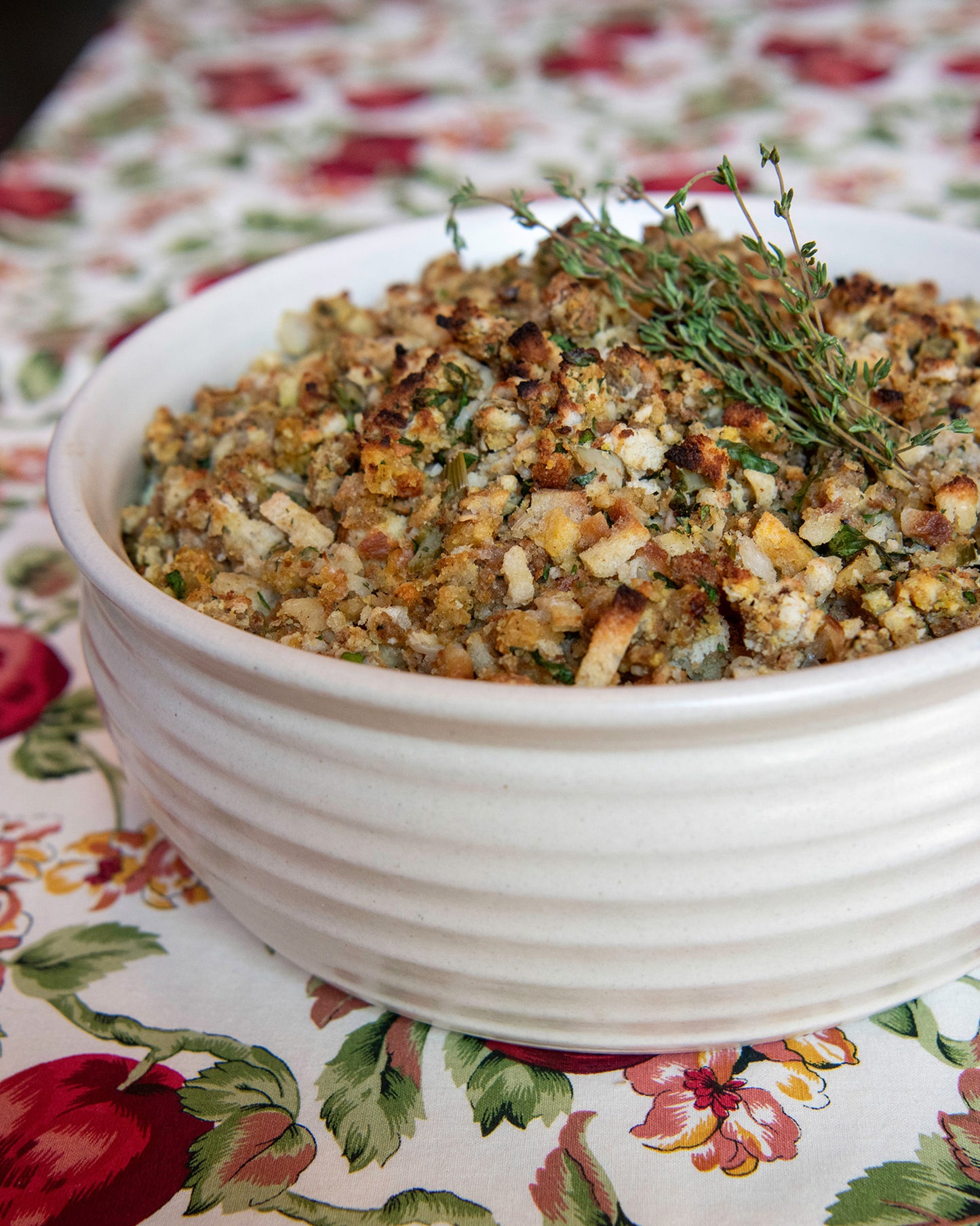 Prairie Linen Ridges Serving Bowl