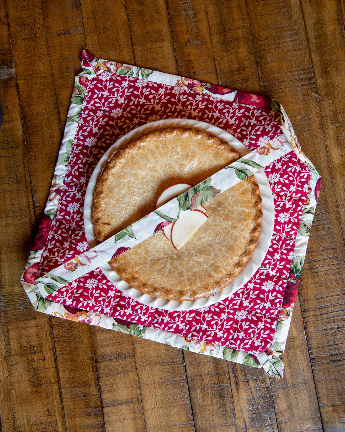 Easy As Pie Carrier in Orchard Bliss