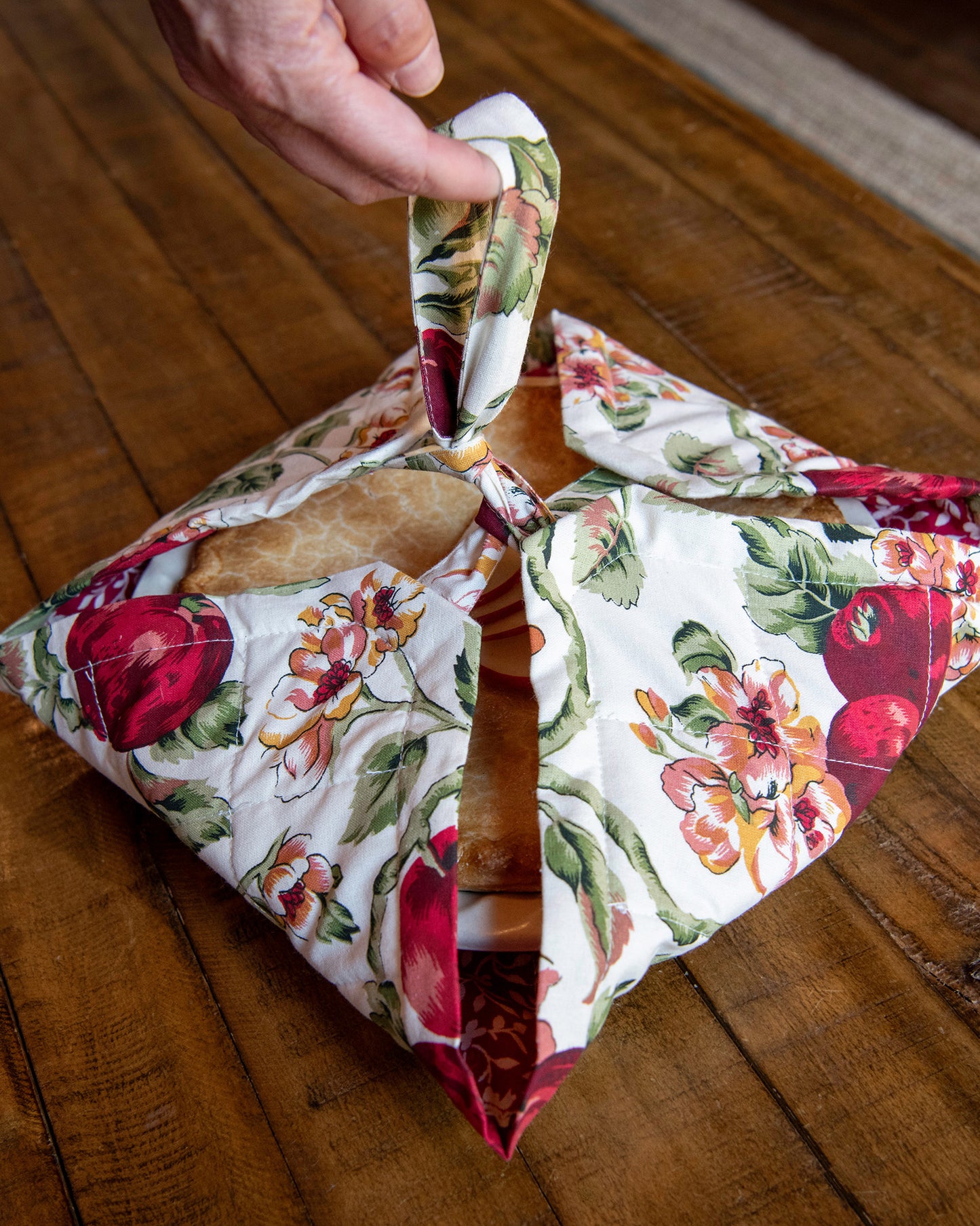 Easy As Pie Carrier in Orchard Bliss
