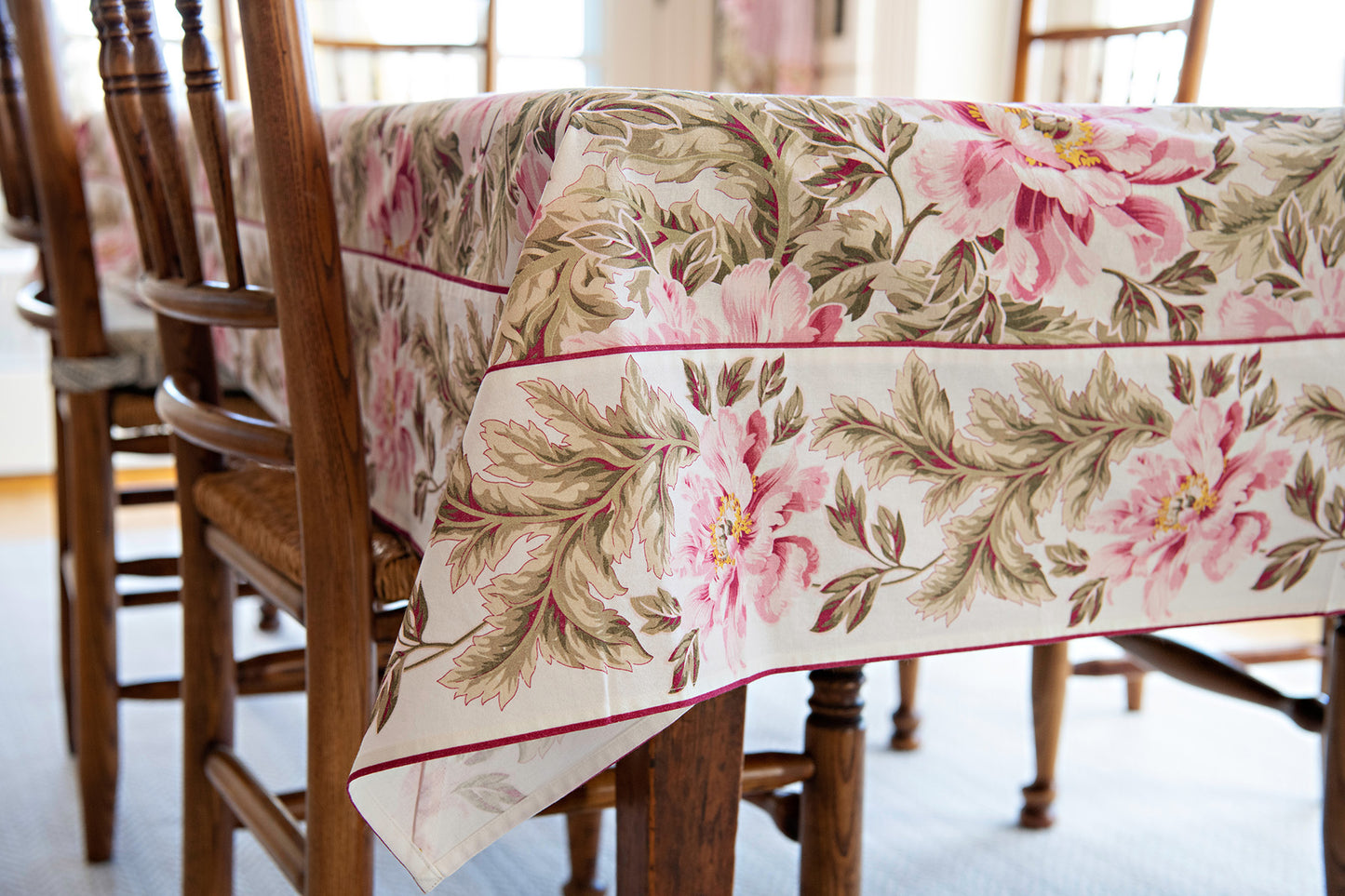 Splendour Tablecloth