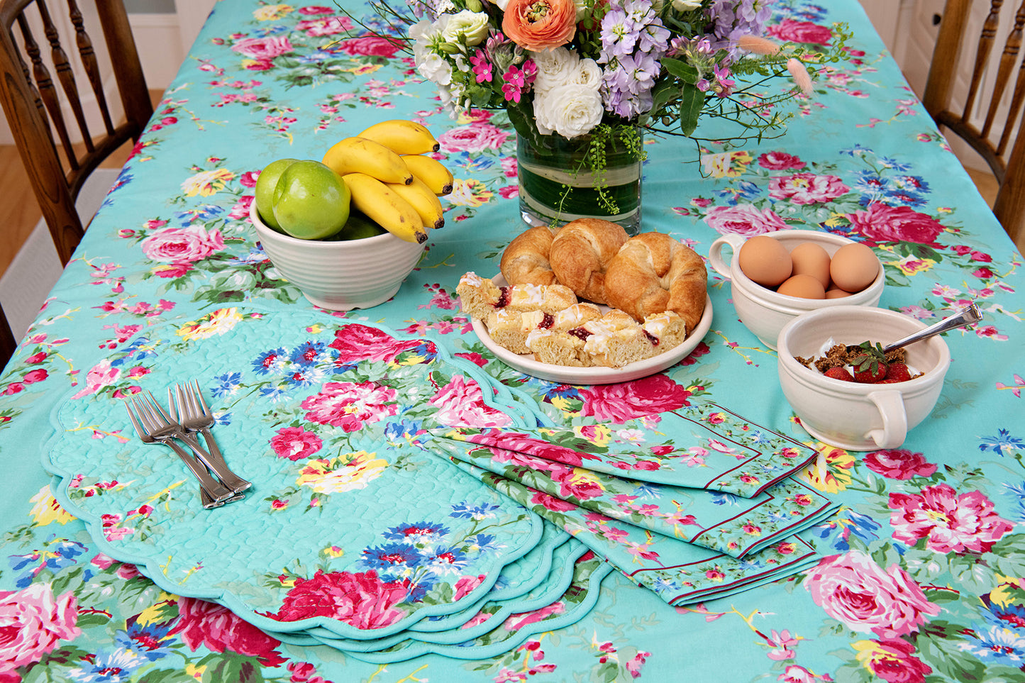 Cottage Rose Tablecloth