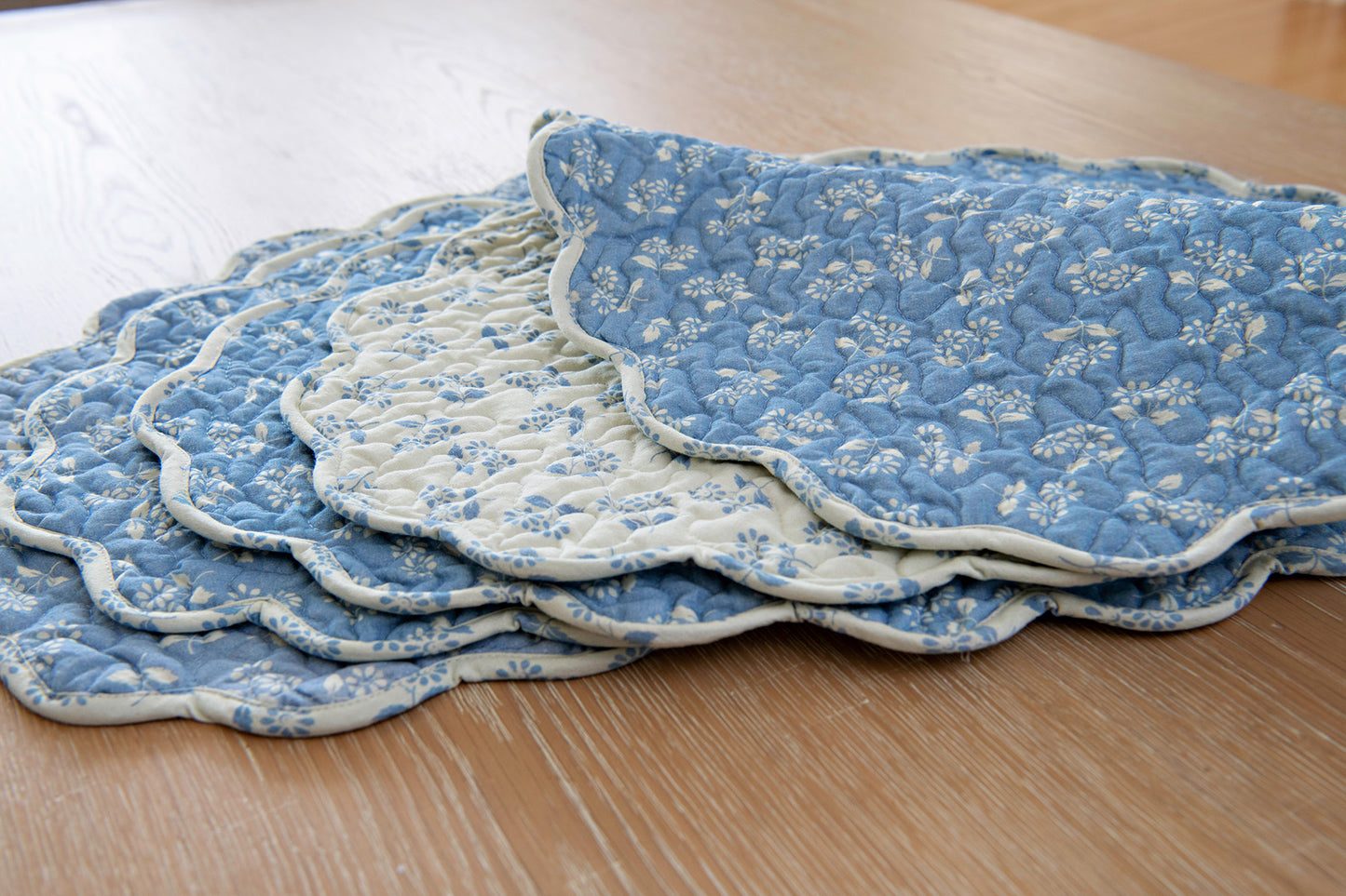 Ditsy Daisy Quilted Placemats, Set of 4