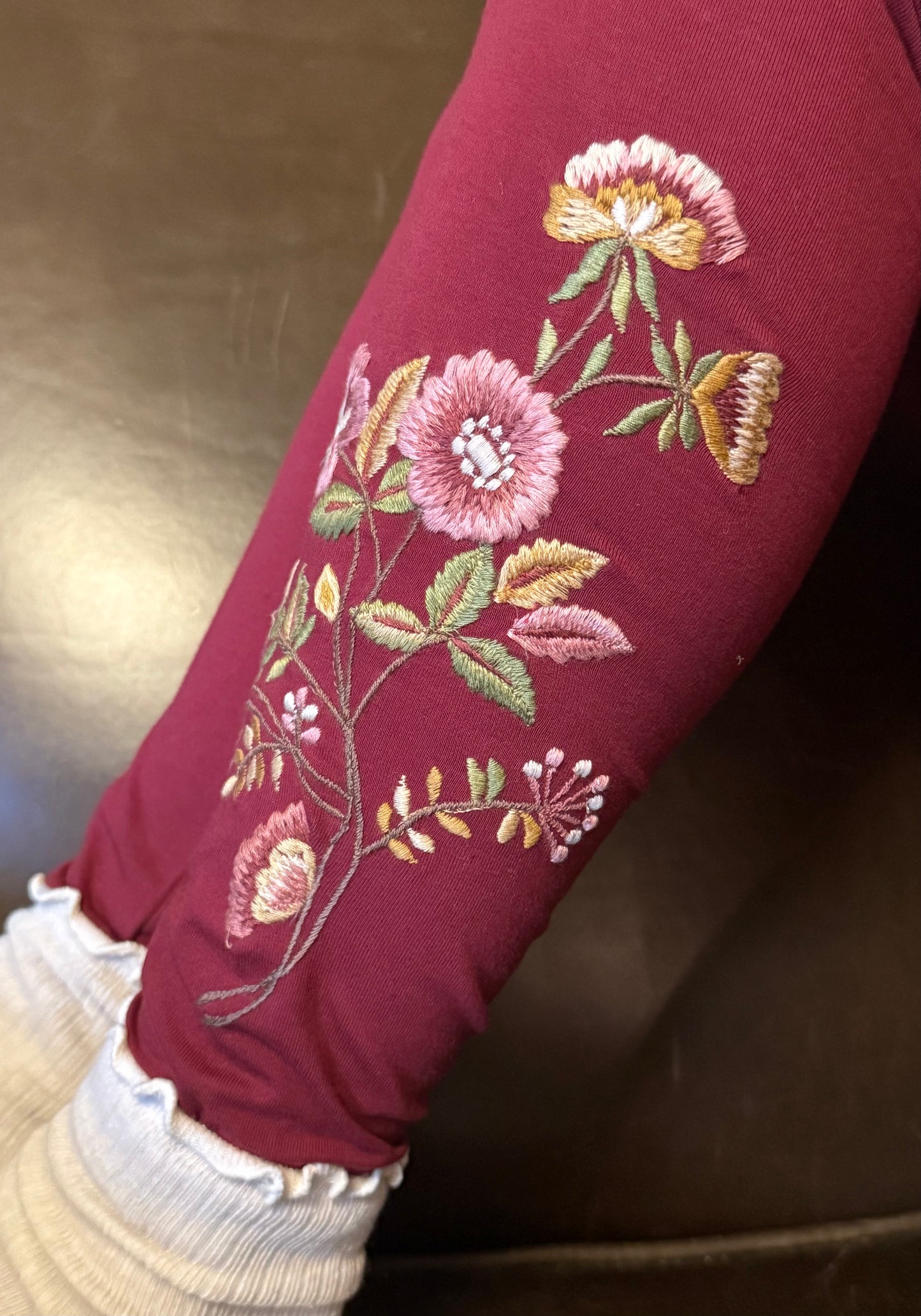 Tapestry Legging in Dark Country Red