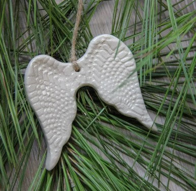 Divine Wings of Love: Angelic Keepsake Ornament