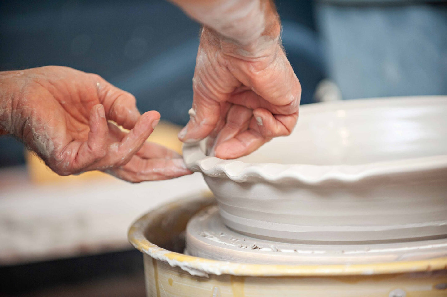 Farm Floral Deep Dish Round Baker