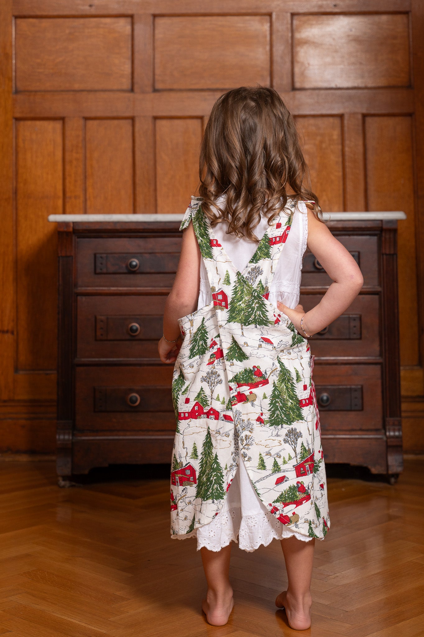 Limited-Edition Christmas Cottage Farmhouse Kids Apron