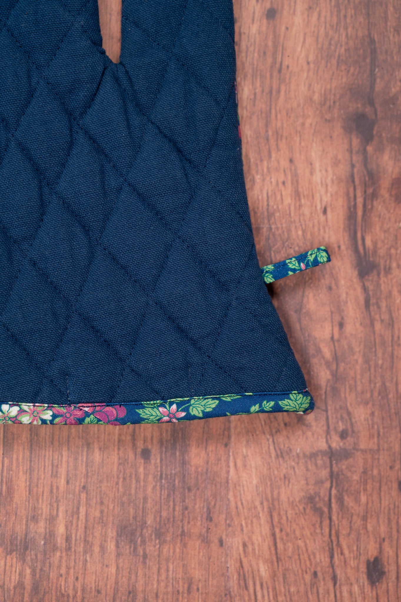 Prairie Essentials Oven Mitt in Navy, Set of 2