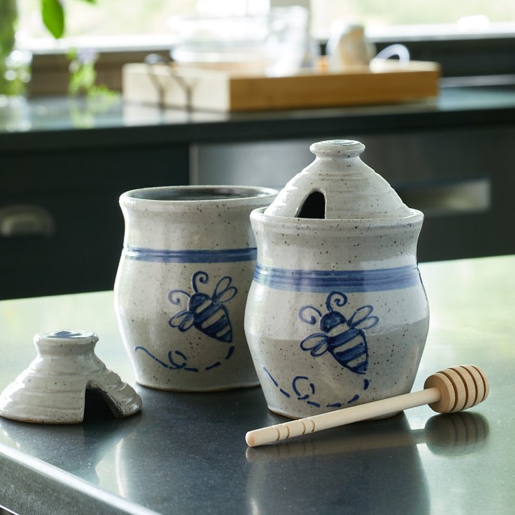 Busy Bee Honey Pot