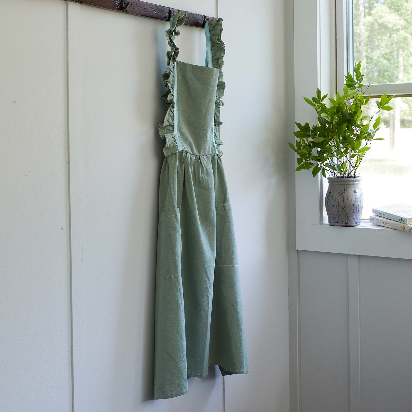Ruffled Pinafore Apron in Light Green