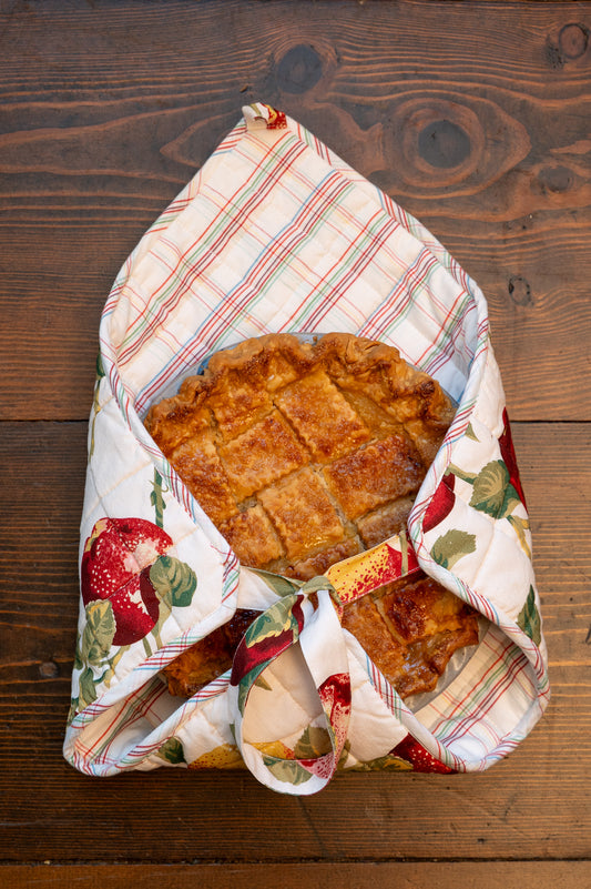 Apple Tree Pie Carrier