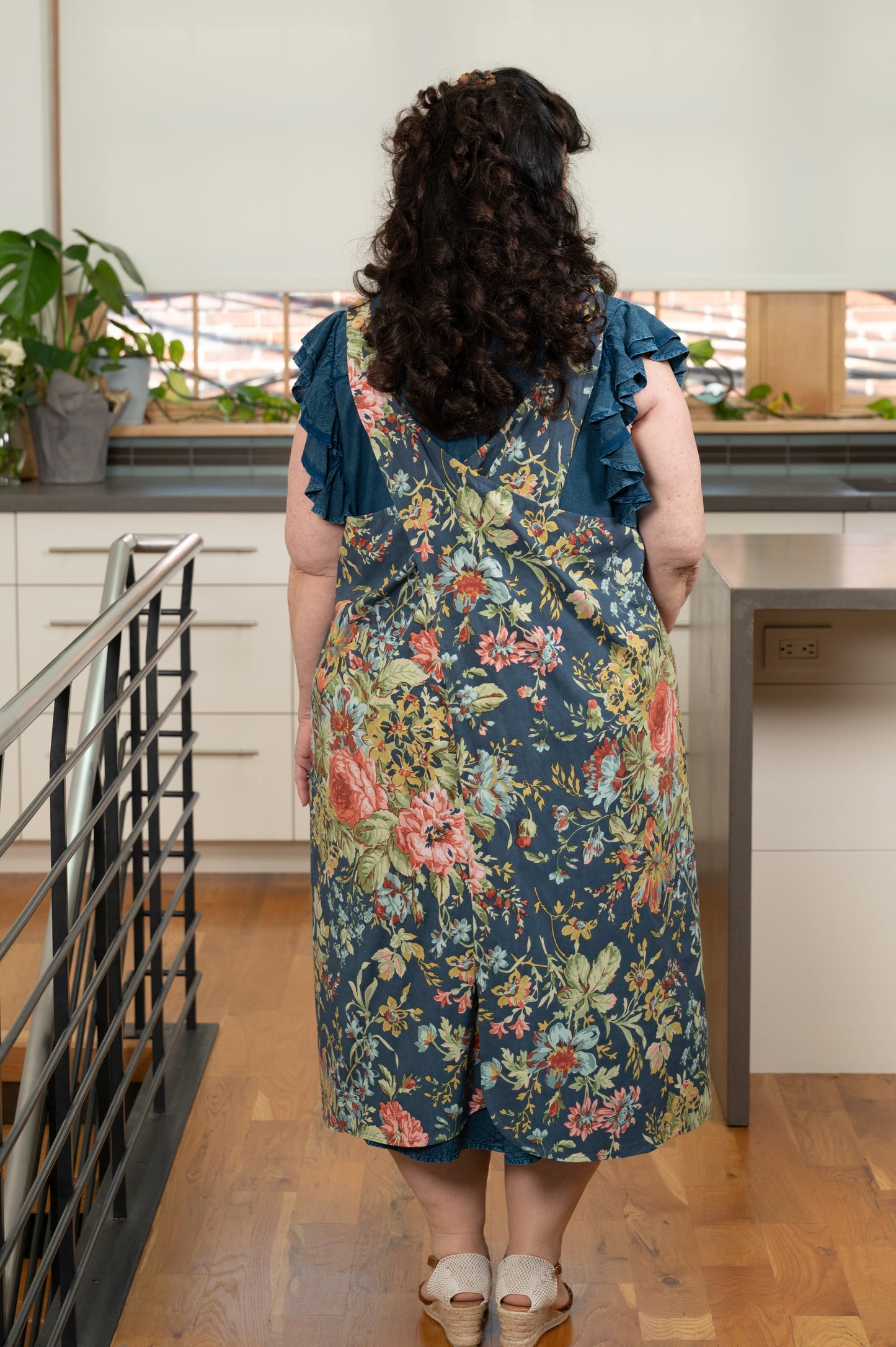 Eternal Rose Farmhouse Apron