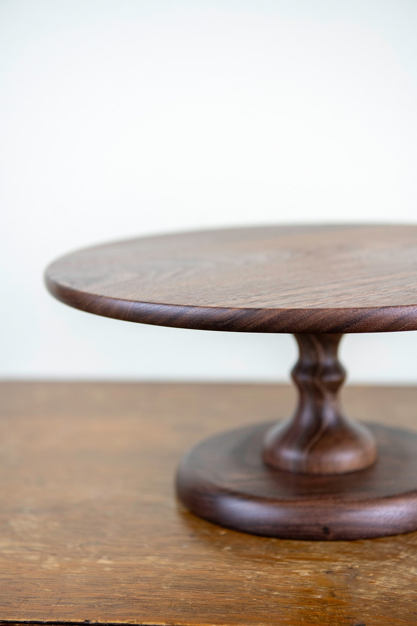 Showstopper Cake Stand in Walnut