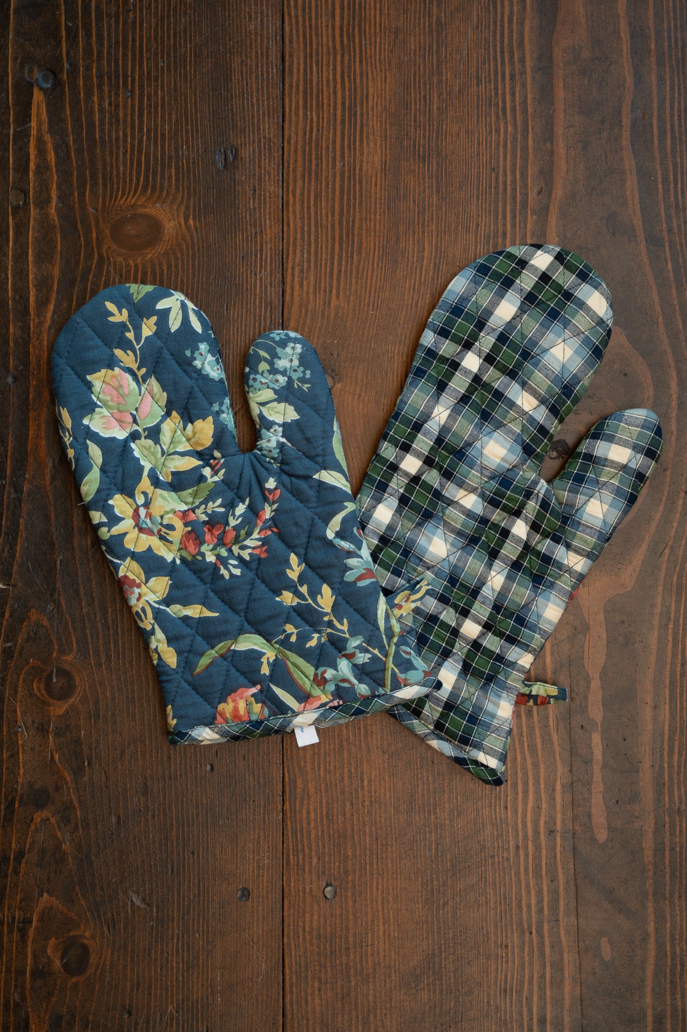 Eternal Rose Oven Mitts, Set of 2
