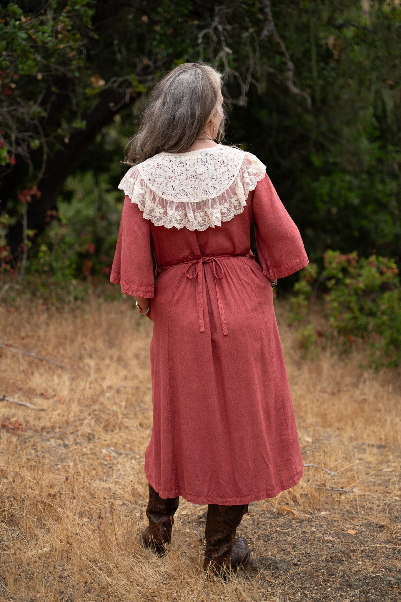 French Lace Collar in Antique White