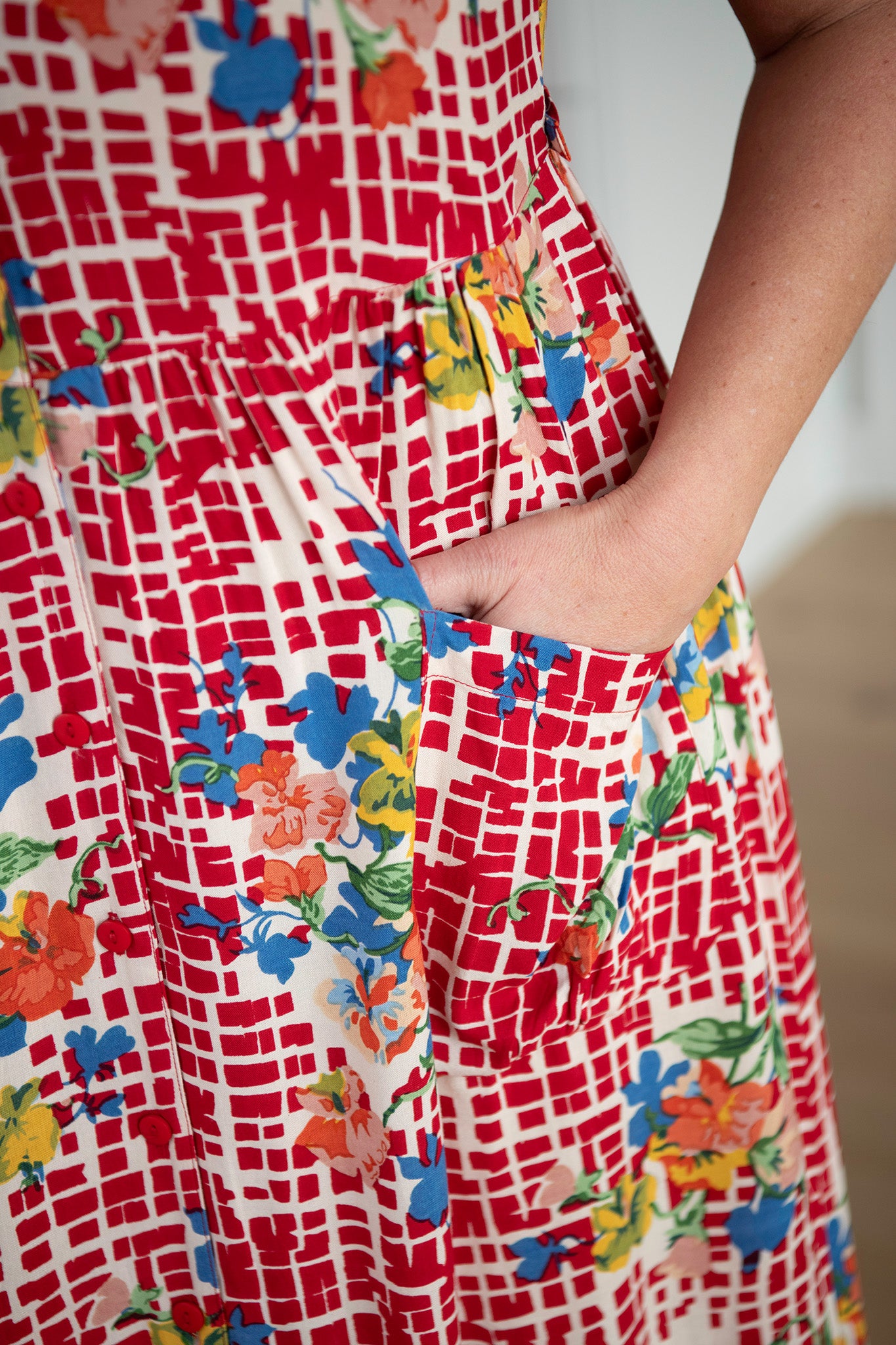 The Lisbon Rose Dress in Red
