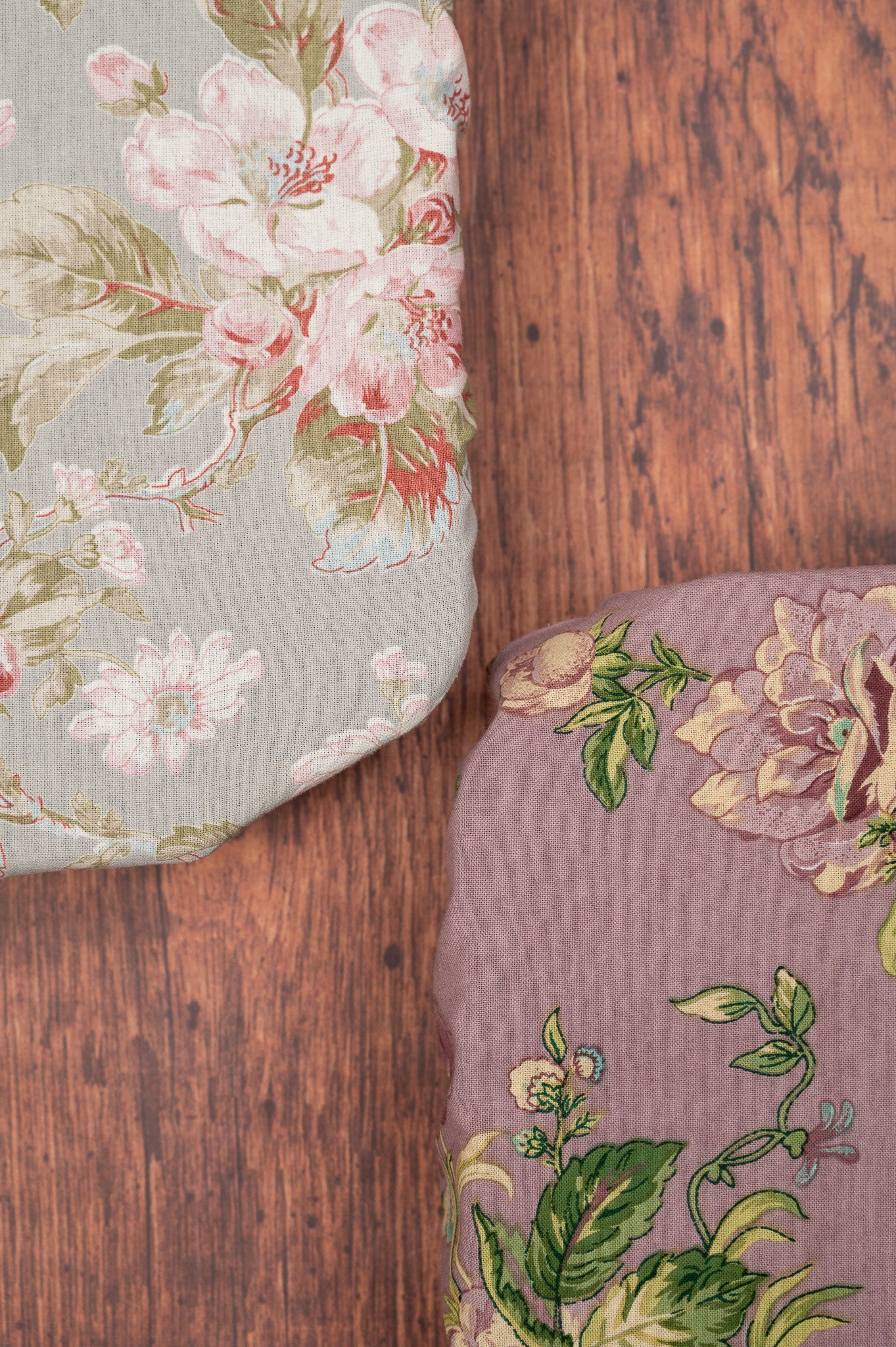 Miline & Apple Blossom Casserole Covers, Set of 2