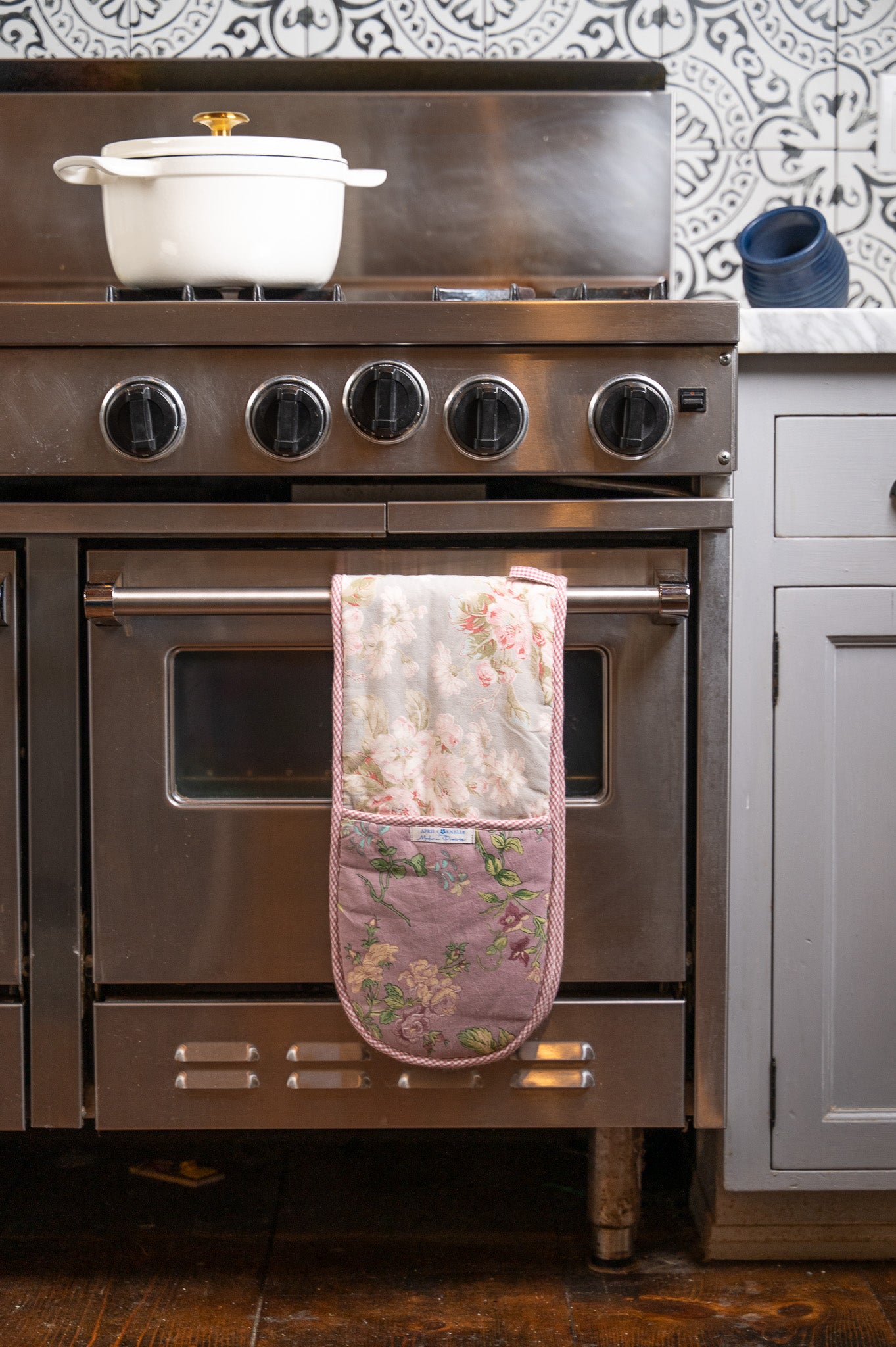 Miline & Apple Blossom Double Pot Mitt