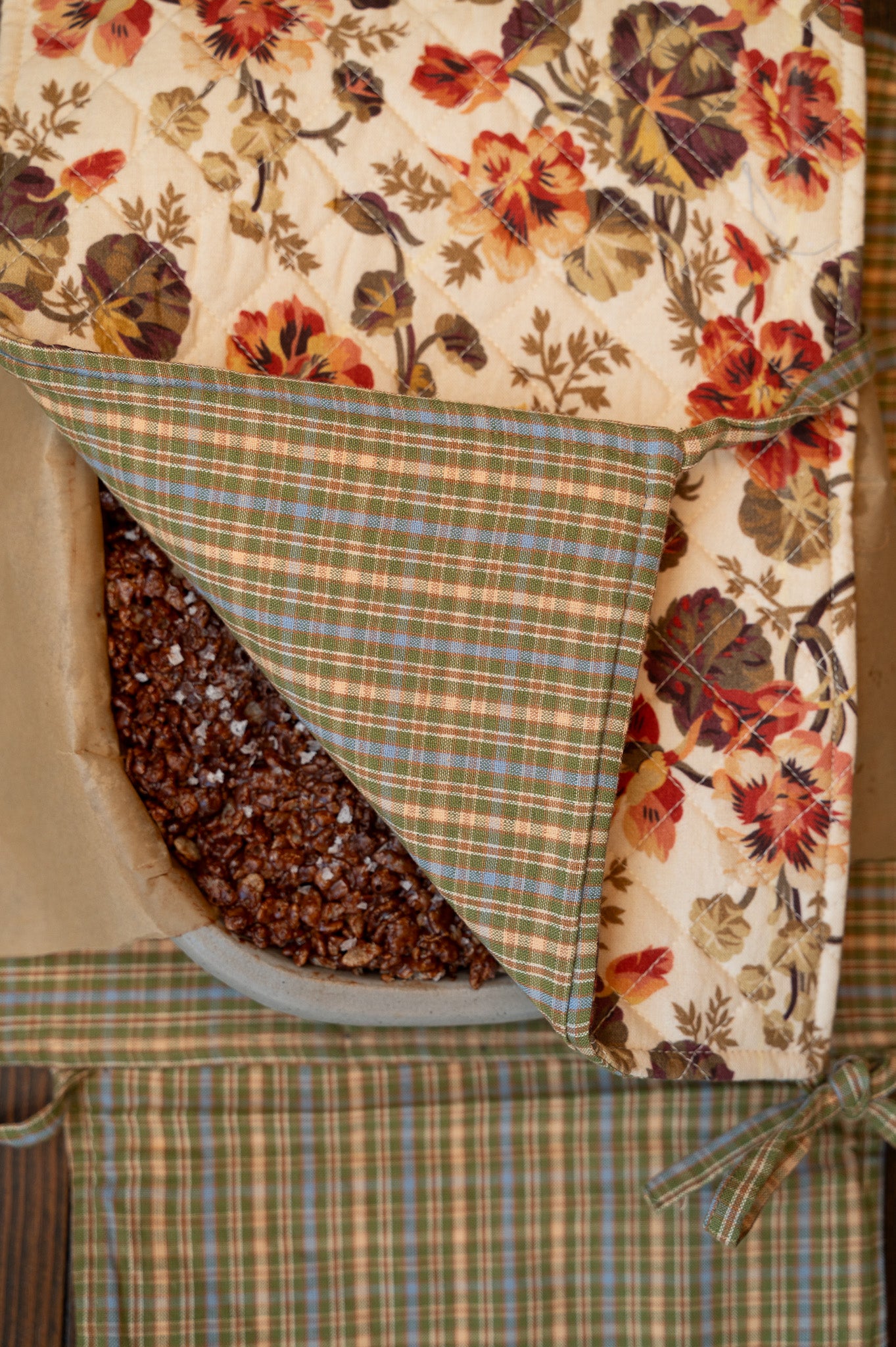 Nasturtium Wheat Casserole Carrier