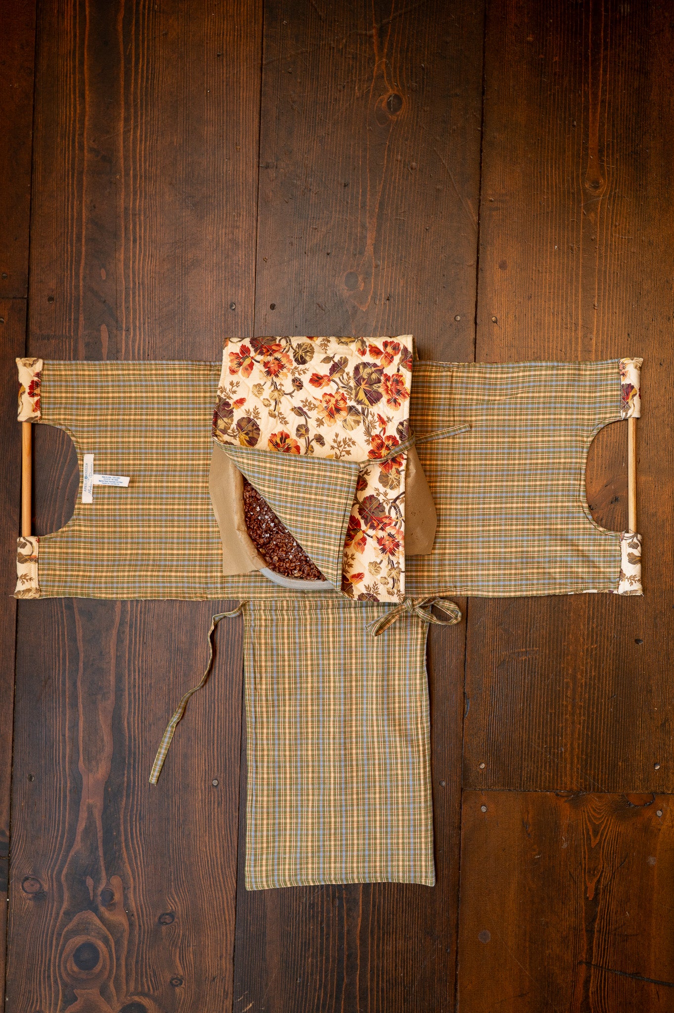 Nasturtium Wheat Casserole Carrier