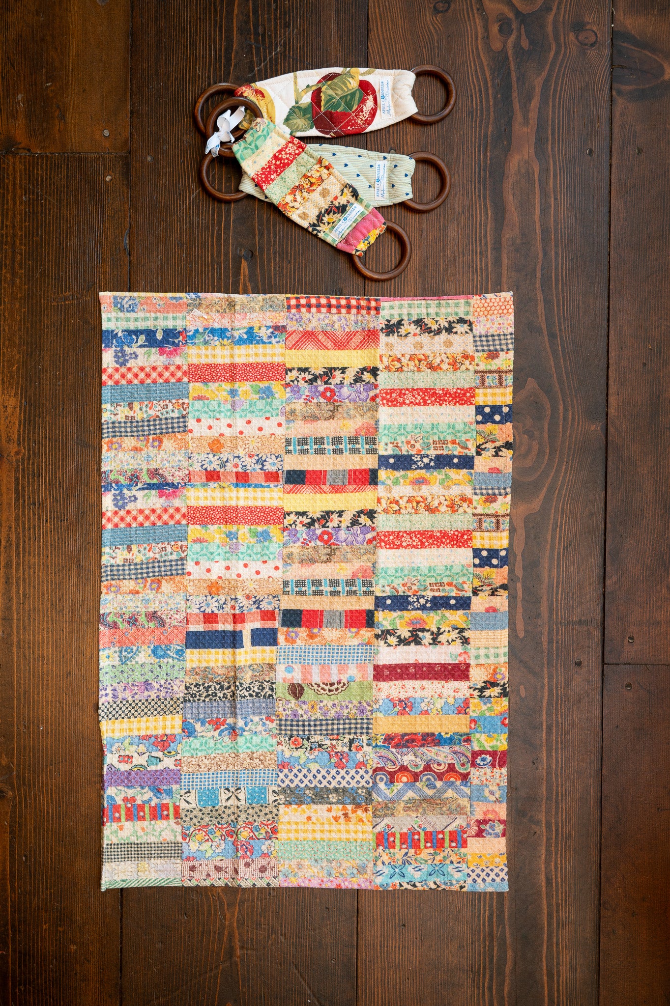 Patch Parade Tea Towel + Set of 3 Wooden Loop Hangers