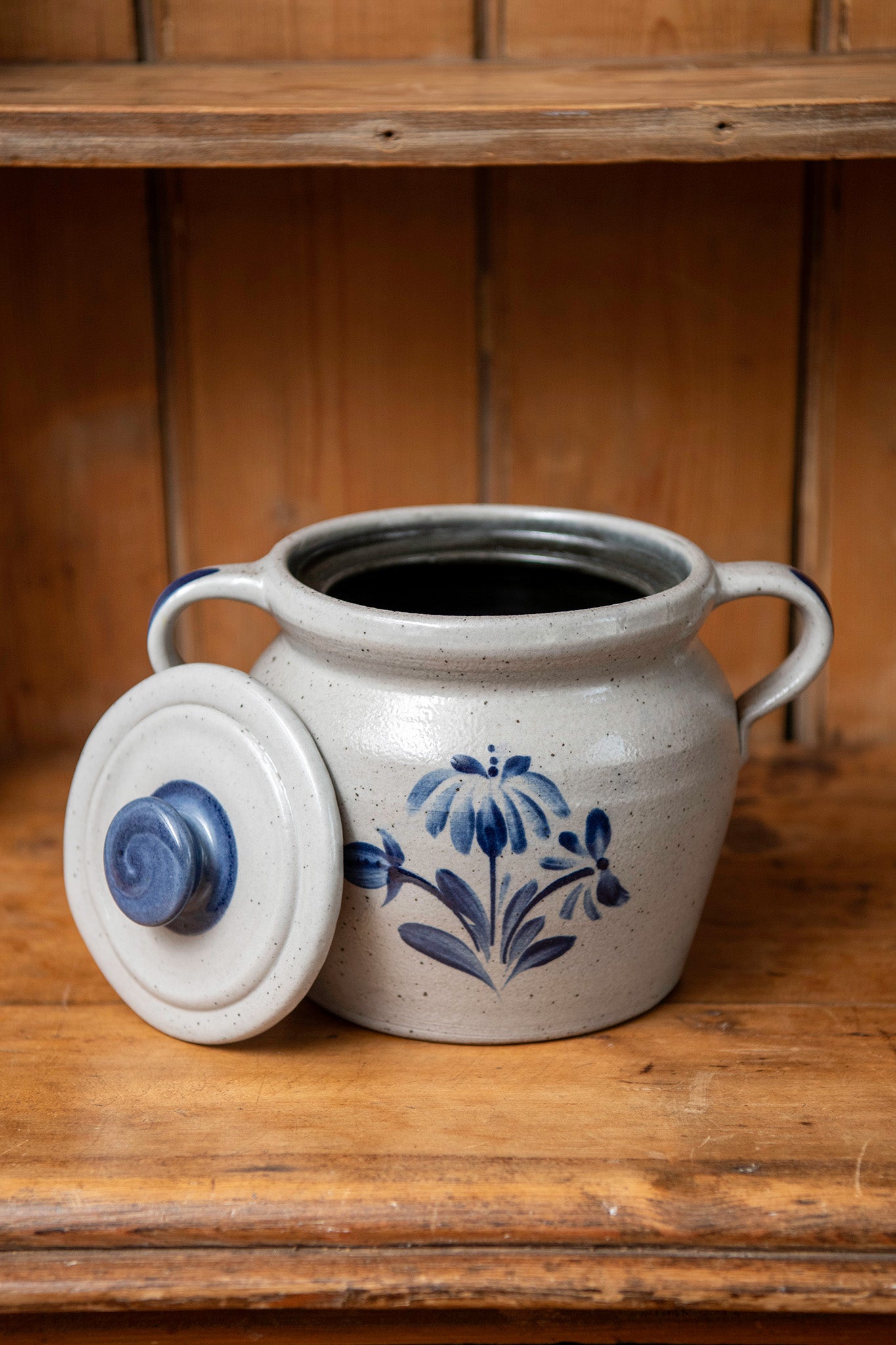Covered Bean Pot with Lid in Classic Gray Finish