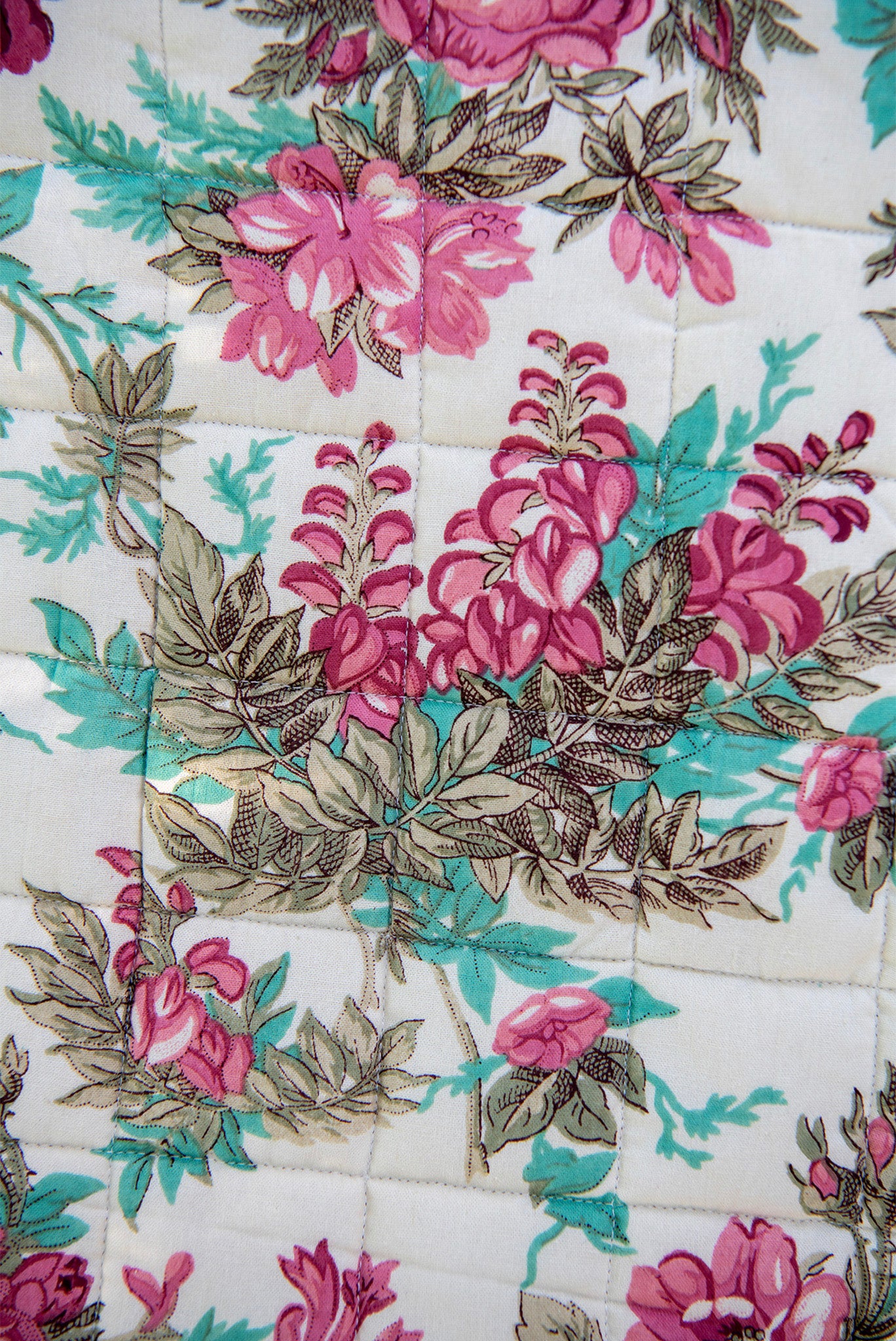 Easy As Pie Carrier in Ma Cherie Floral
