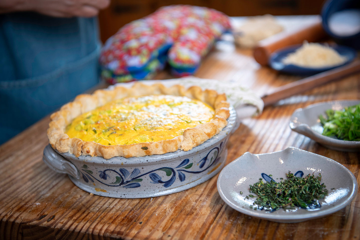 Prairie Floral Quiche Dish