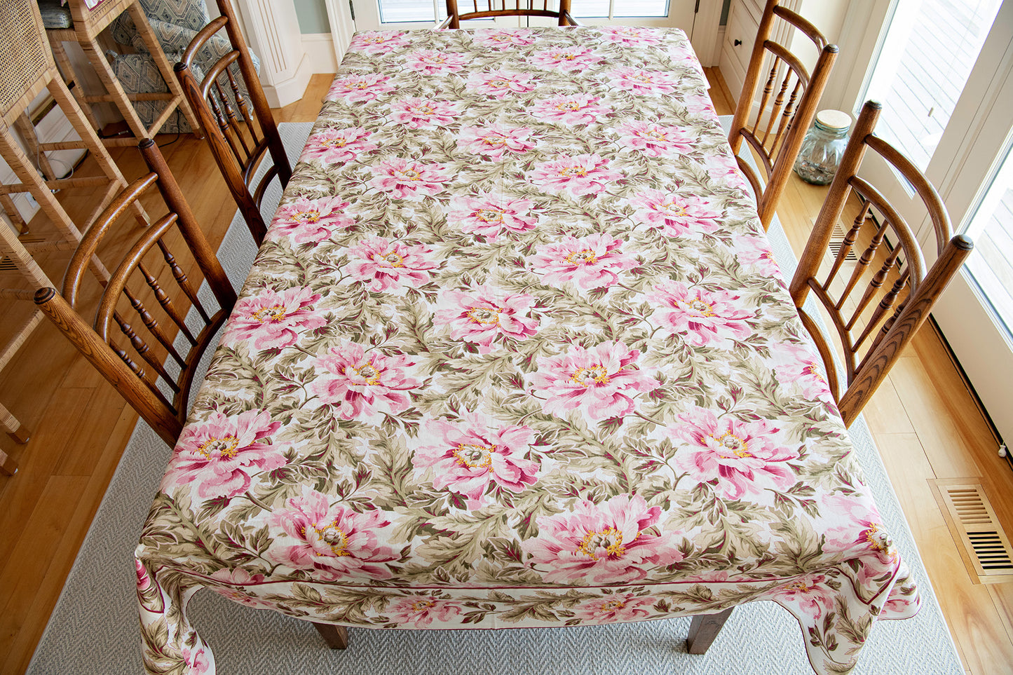 Splendour Tablecloth