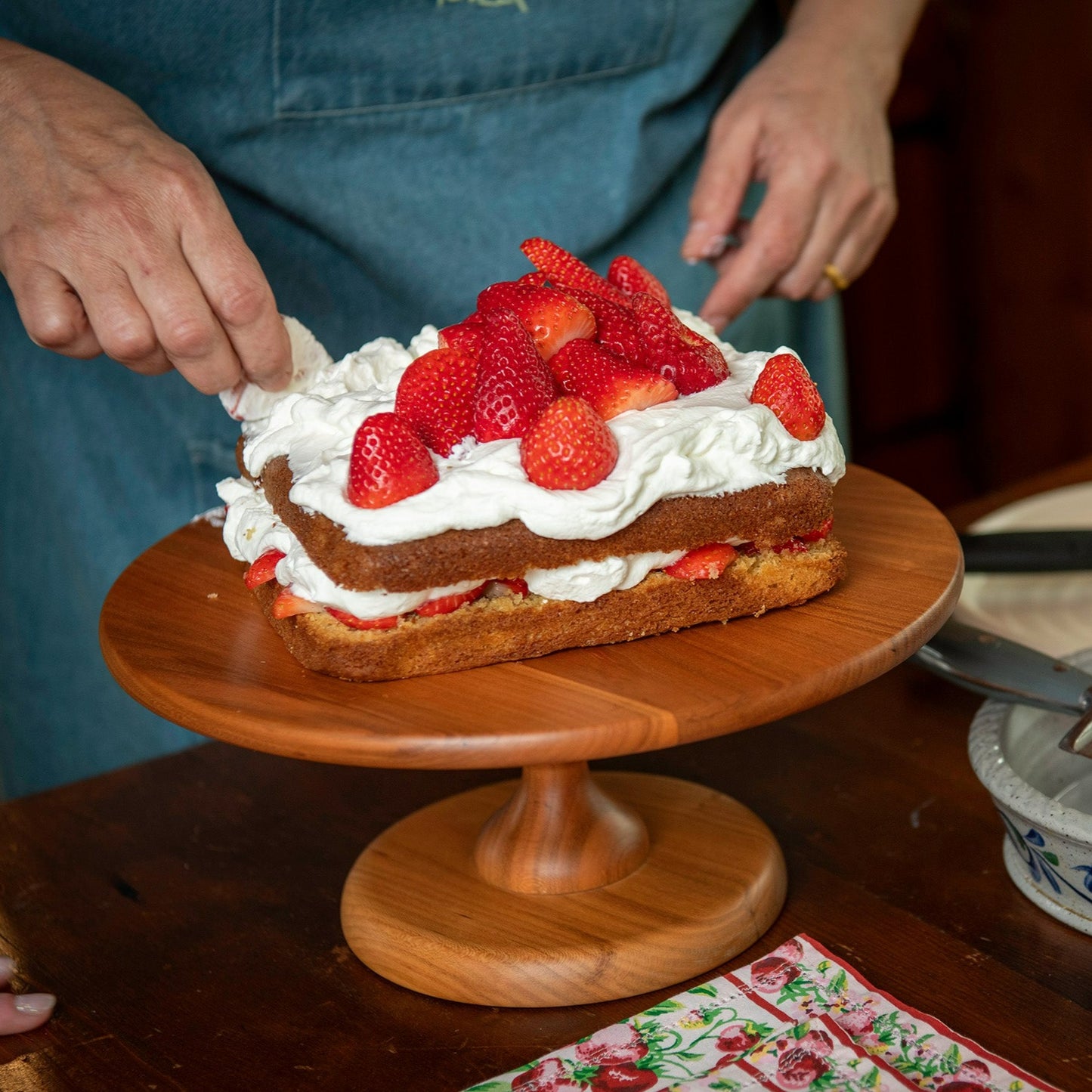 Showstopper Cake Stand in Cherry