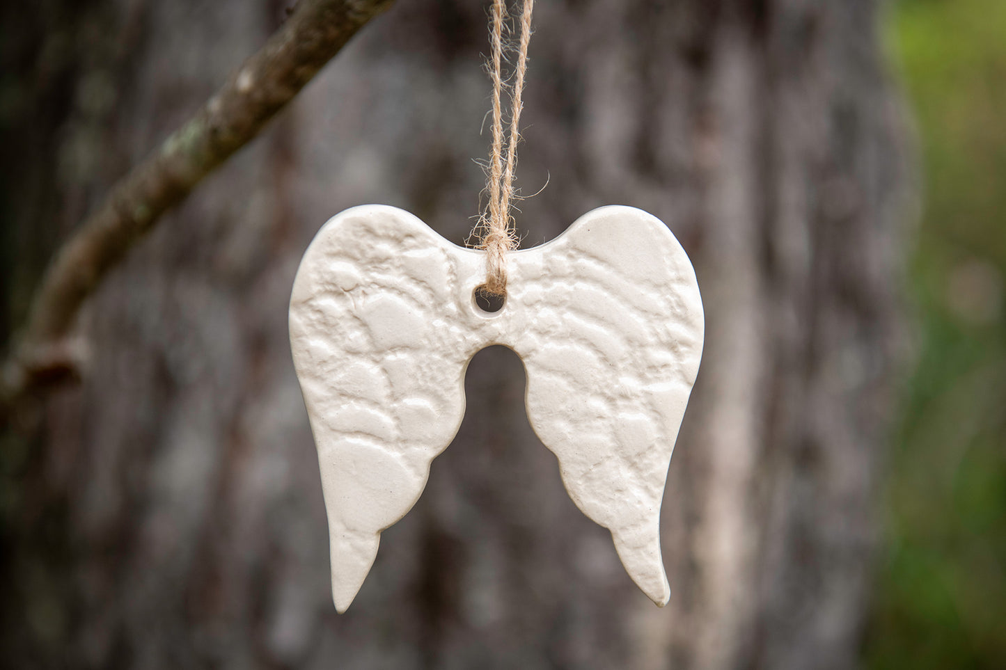 Divine Wings of Love: Angelic Keepsake Ornament