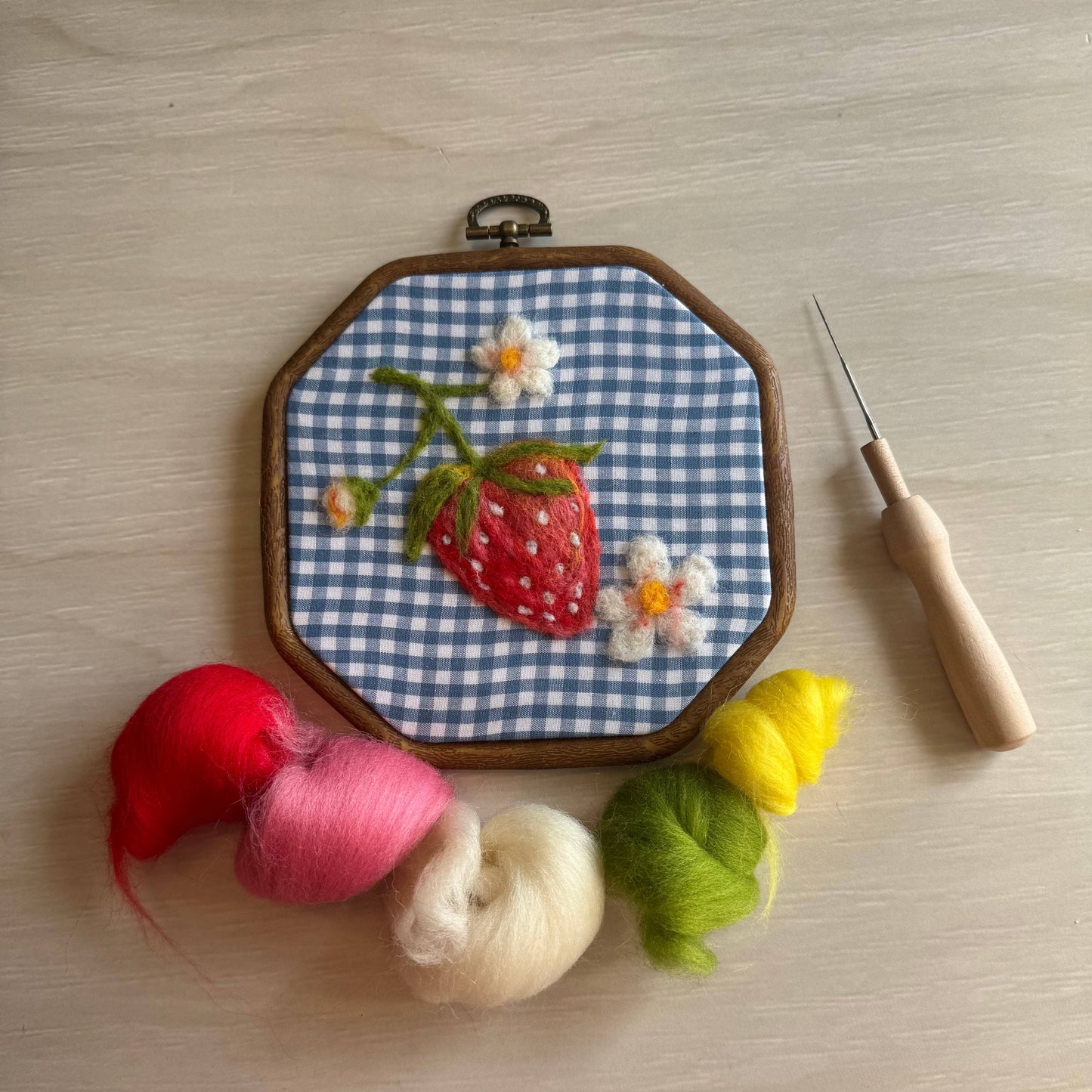 Berry Sweet Painting With Wool Kit