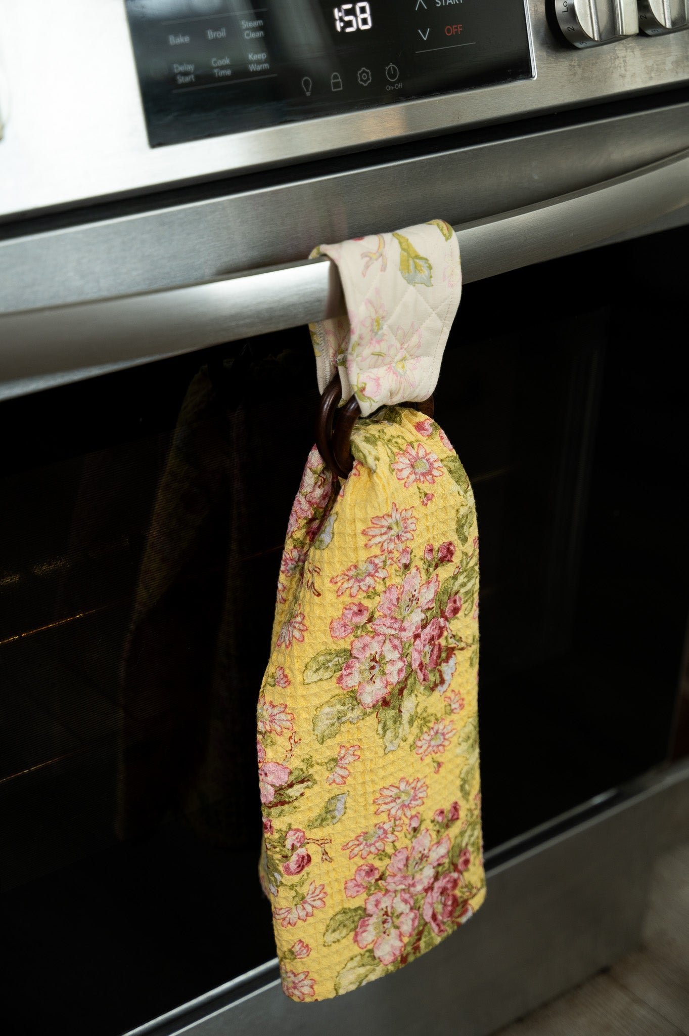 Apple Blossom Tea Towel + Set Of 3 Wooden Loop Hangers