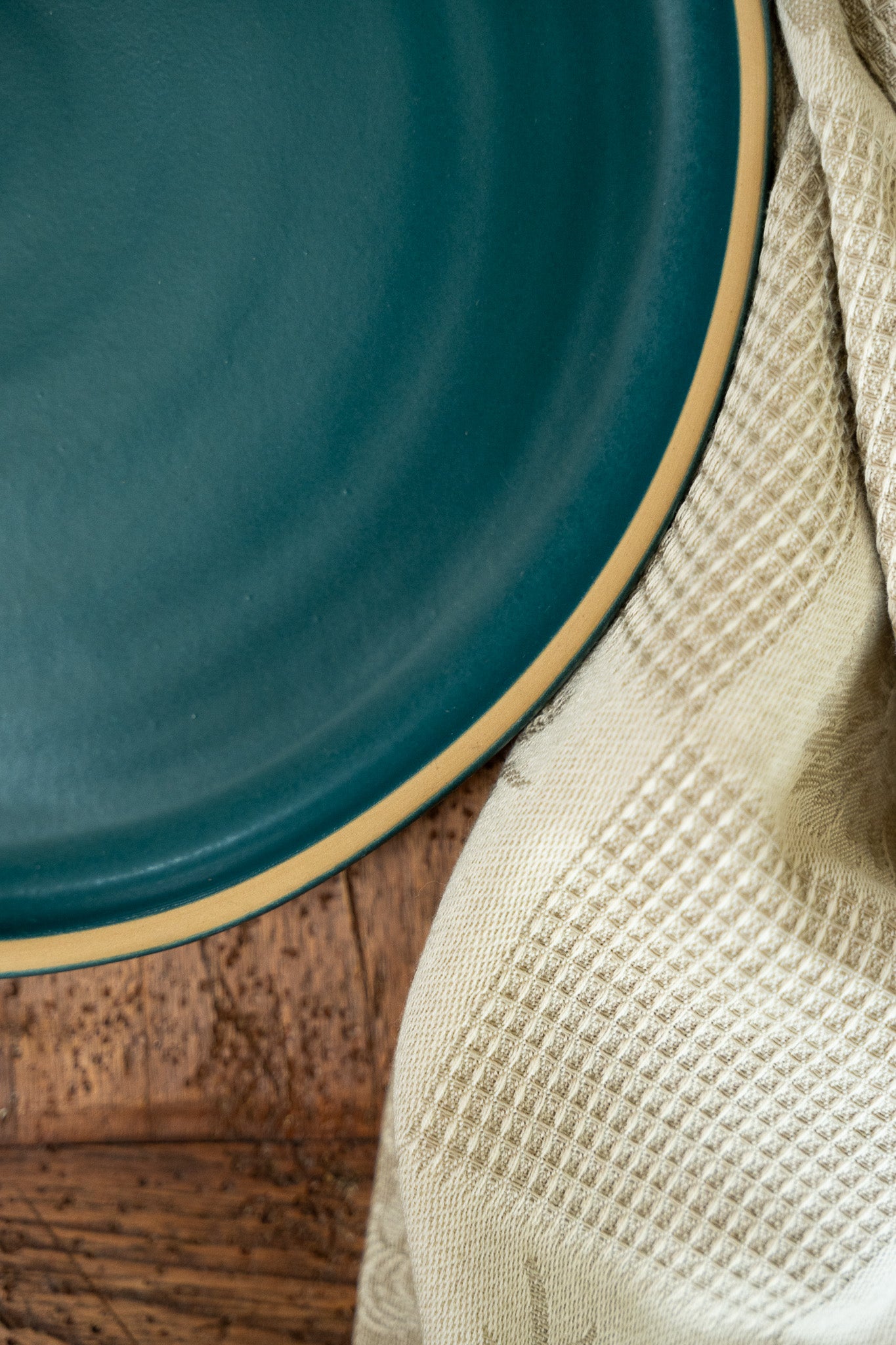 The Brookline Dinner Plate in Baltic Blue