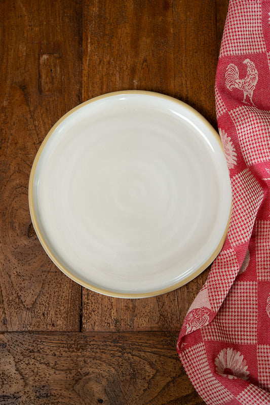 The Brookline Dinner Plate in Ivory