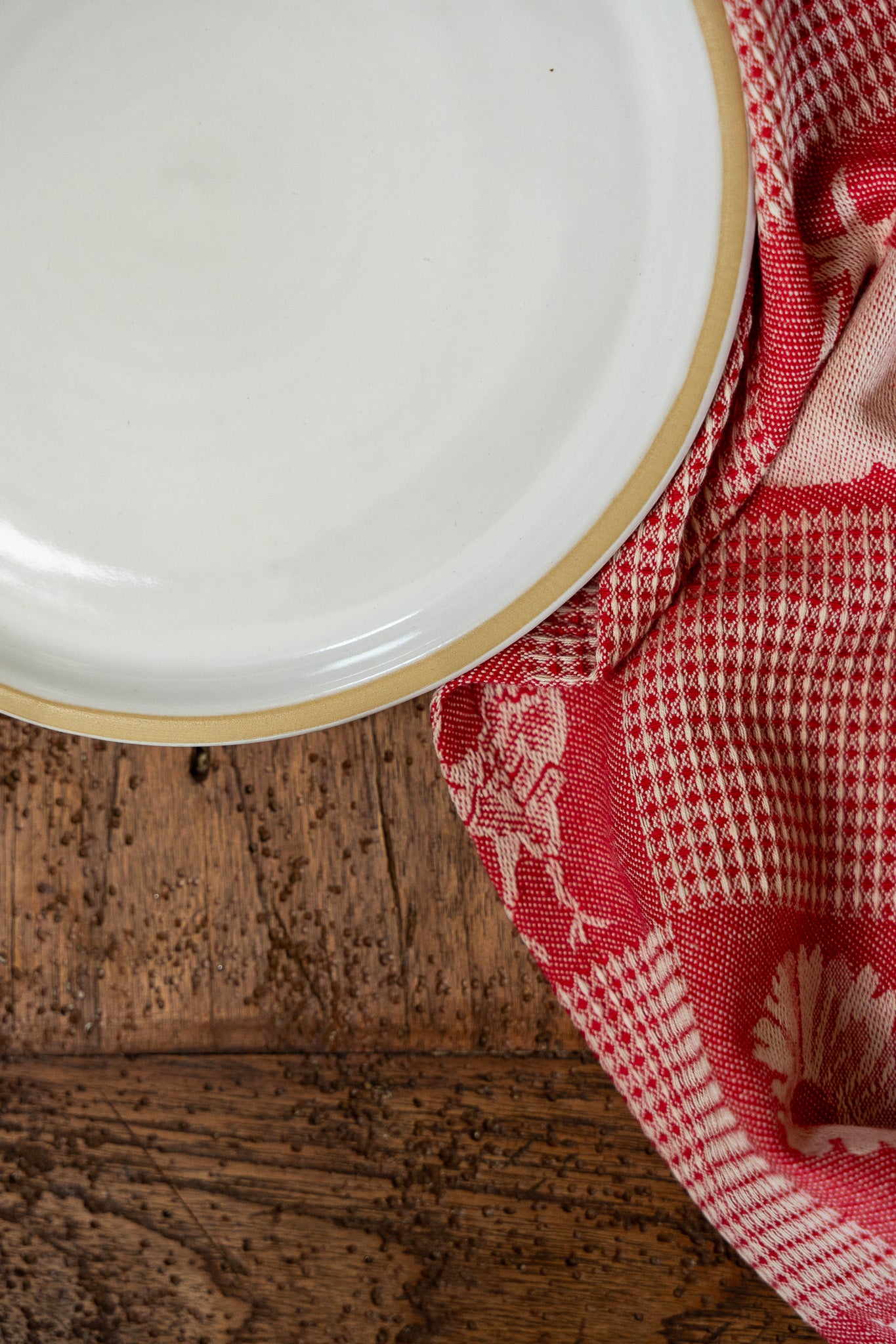 The Brookline Salad Plate in Ivory