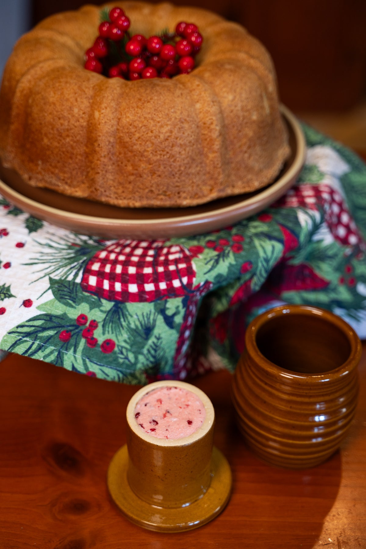 Cinnamon Glaze Butter Crock