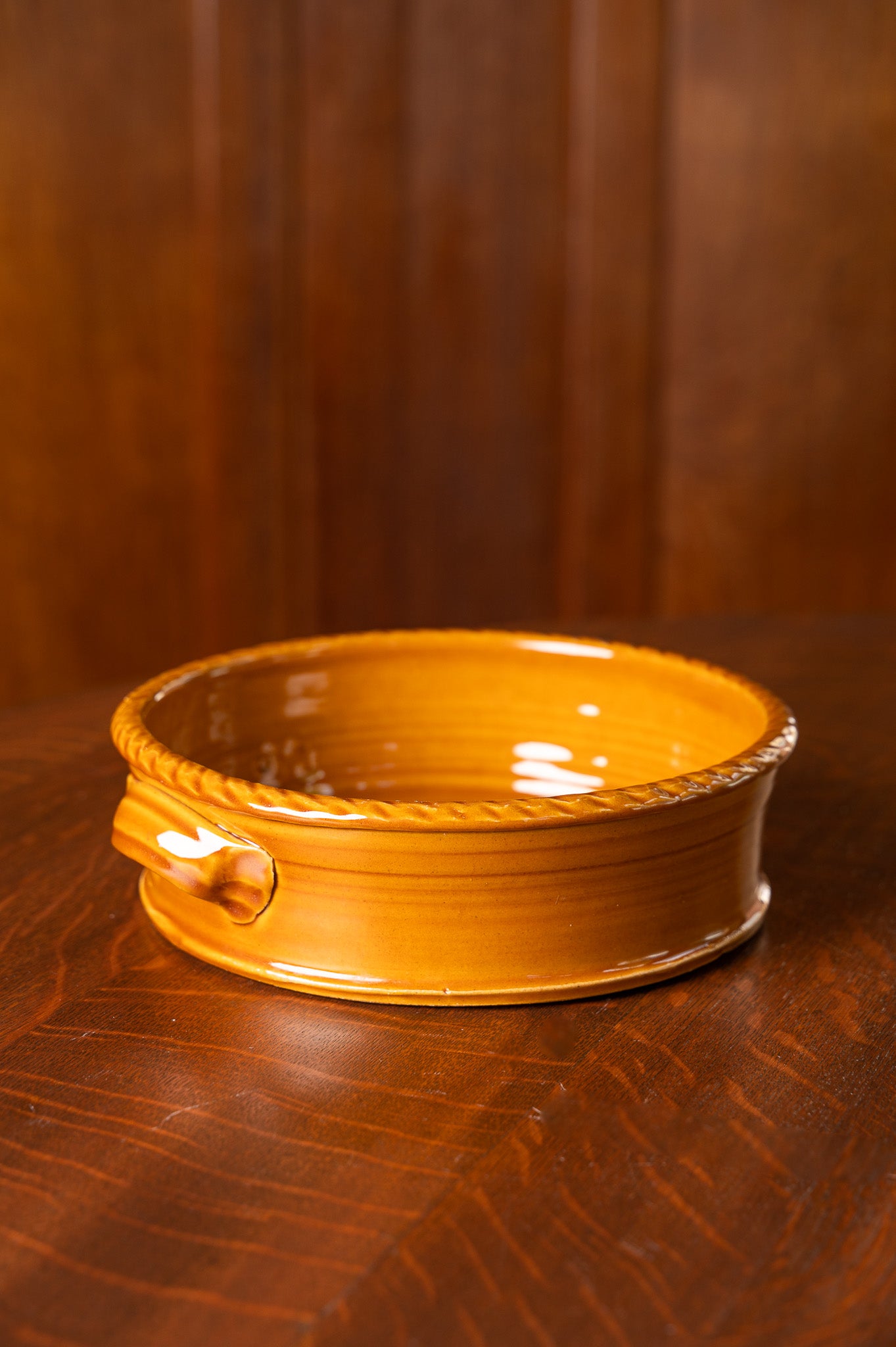 Cinnamon Glaze Quiche Dish