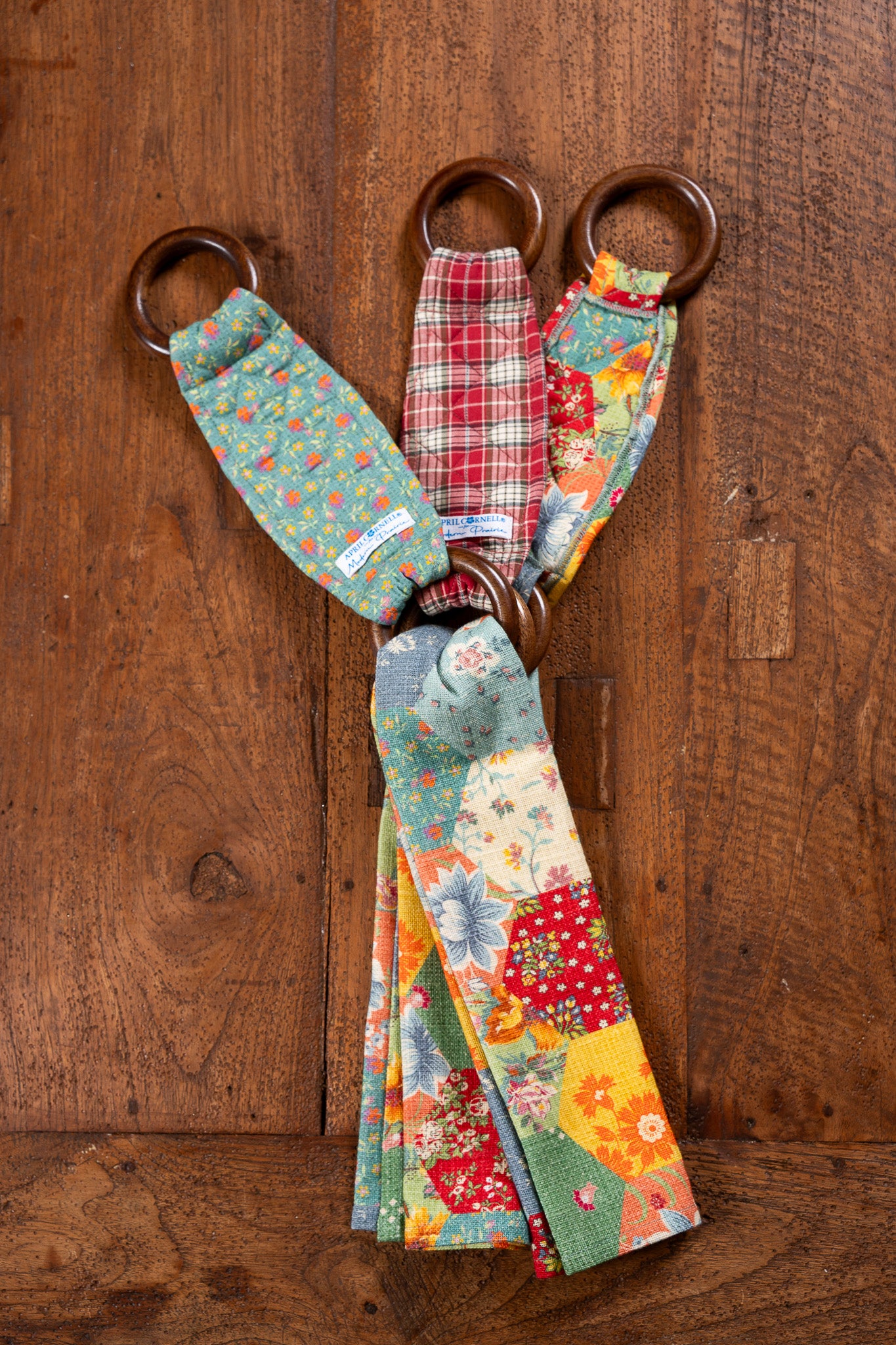 County Fair Tea Towel + Set of 3 Wooden Loop Hangers