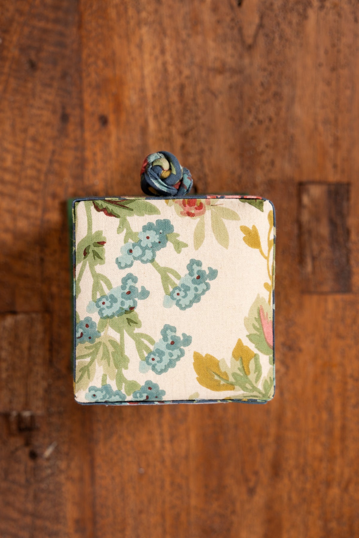 Eternal Rose Magic Sewing Box