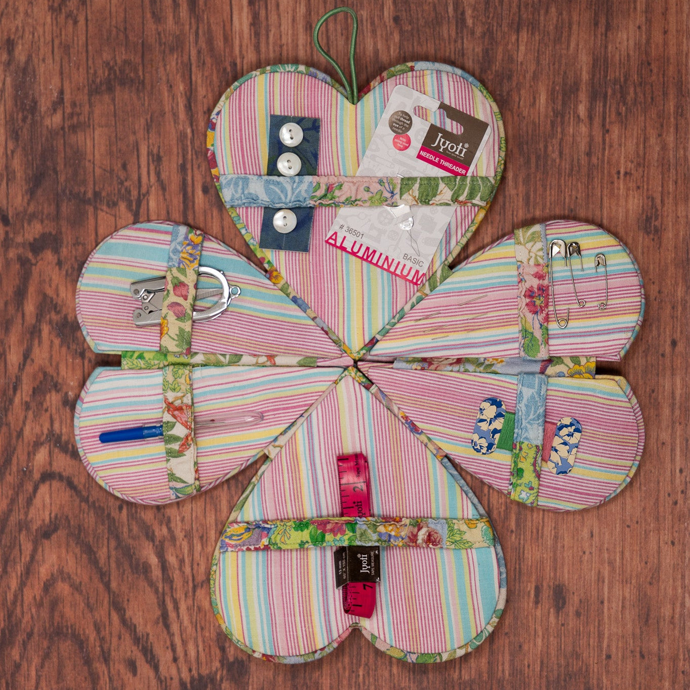 Garden Collage Patchwork 'I Heart Sewing' Kit