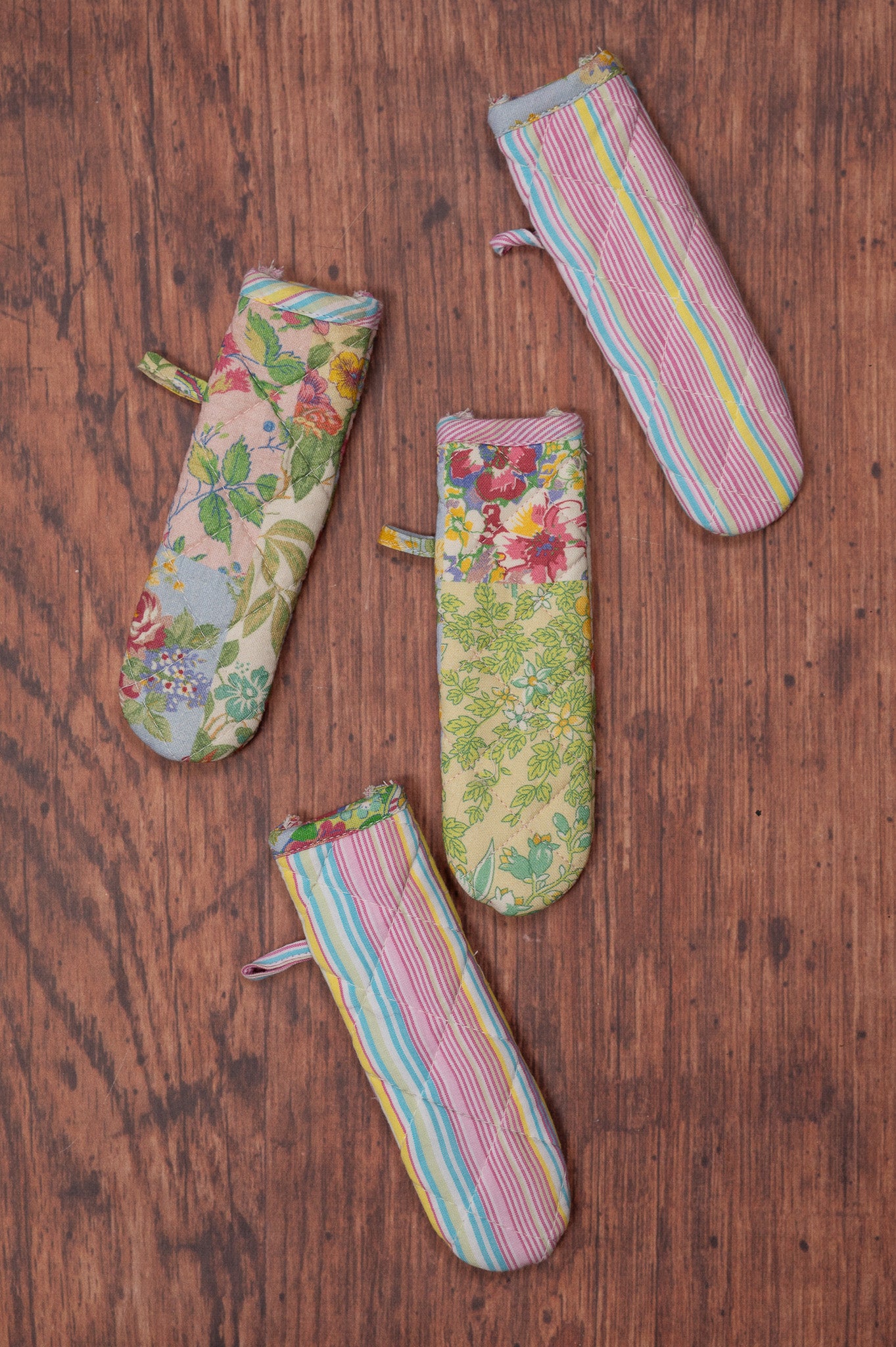 Garden Collage Patchwork Skillet Handle Covers, Set of 4