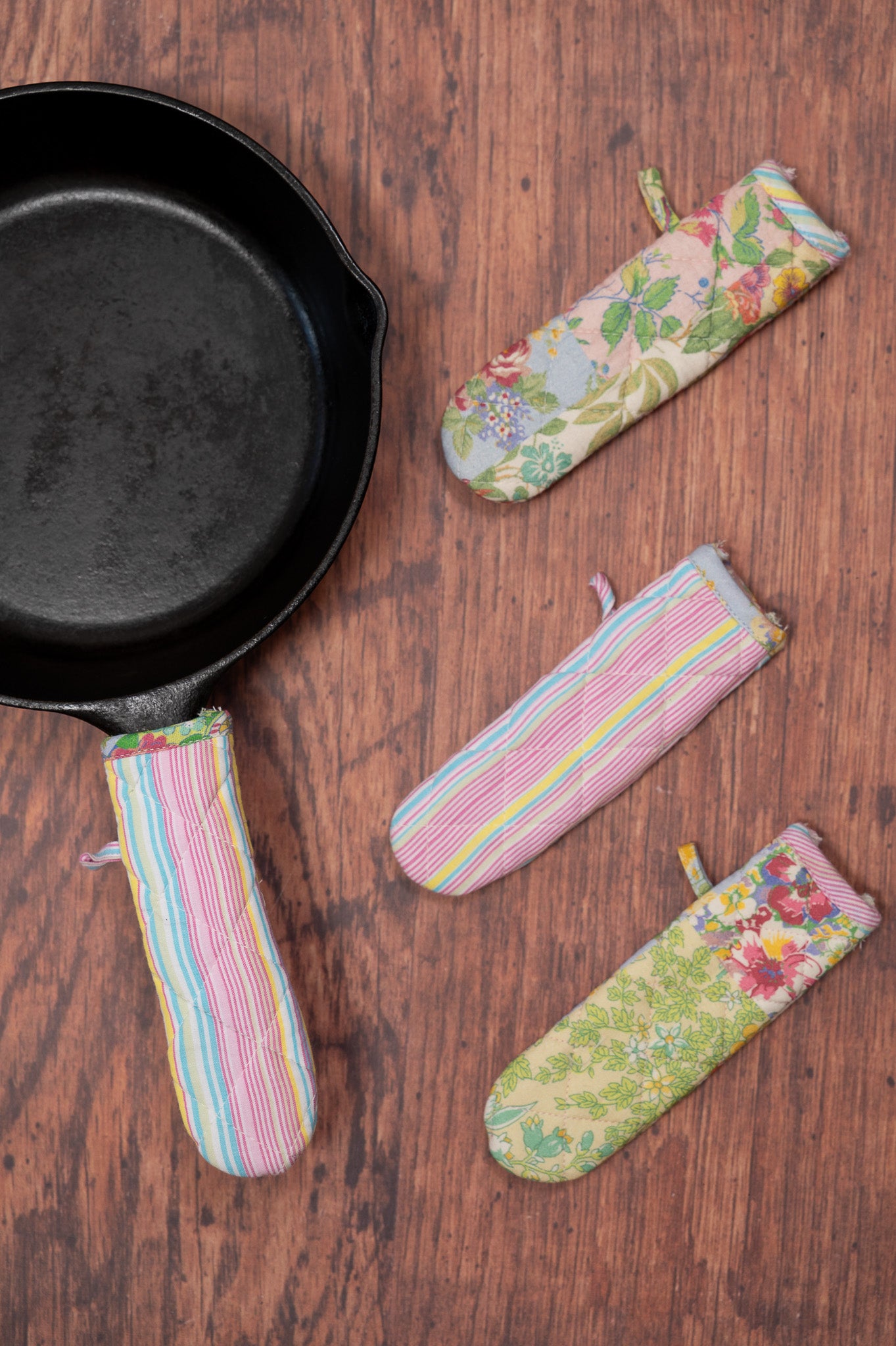 Garden Collage Patchwork Skillet Handle Covers, Set of 4