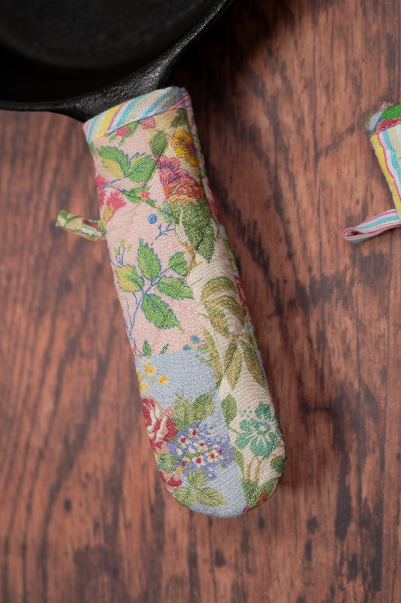 Garden Collage Patchwork Skillet Handle Covers, Set of 4