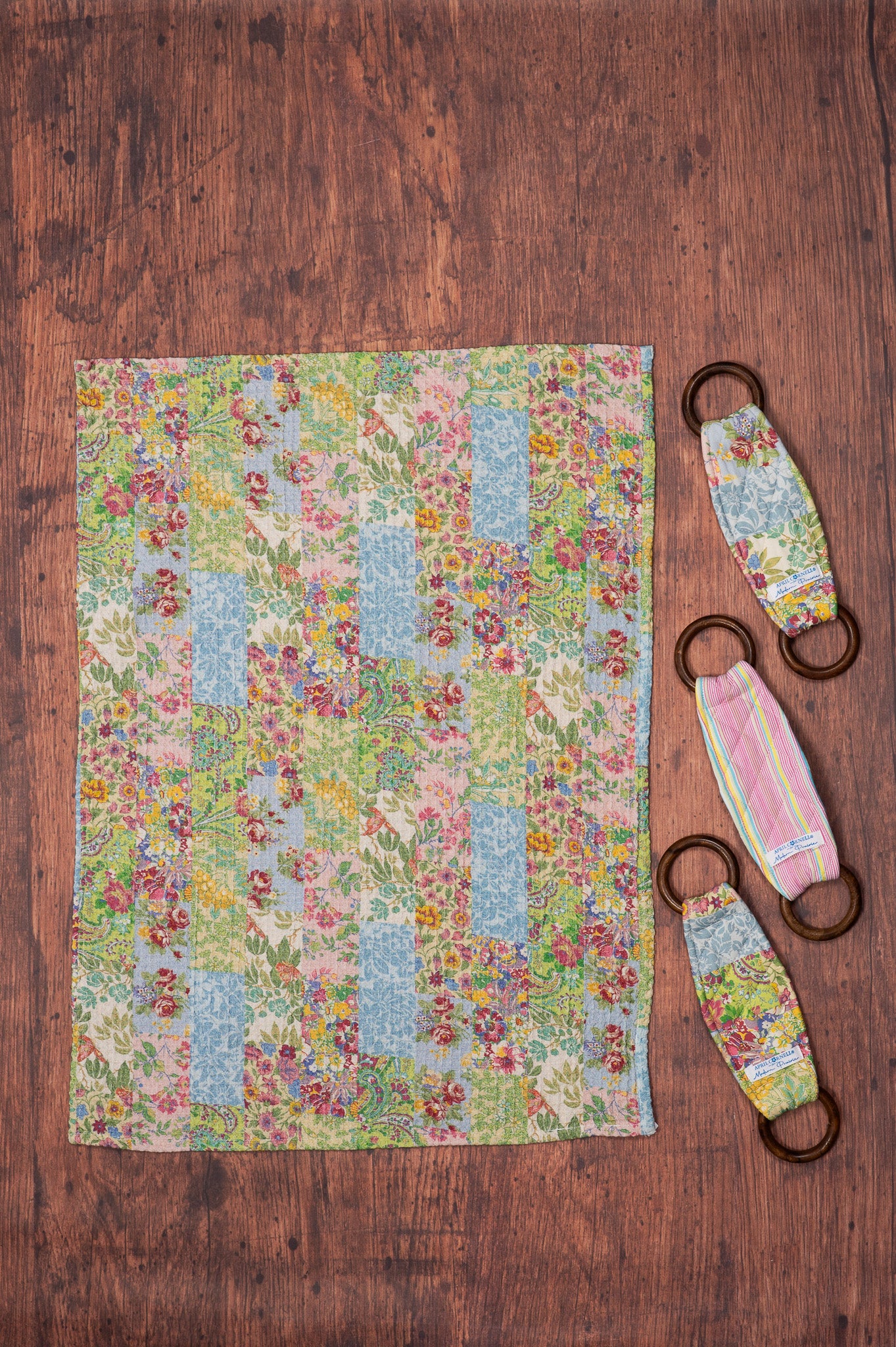 Garden Collage Patchwork Tea Towel + Set Of 3 Wooden Loop Hangers