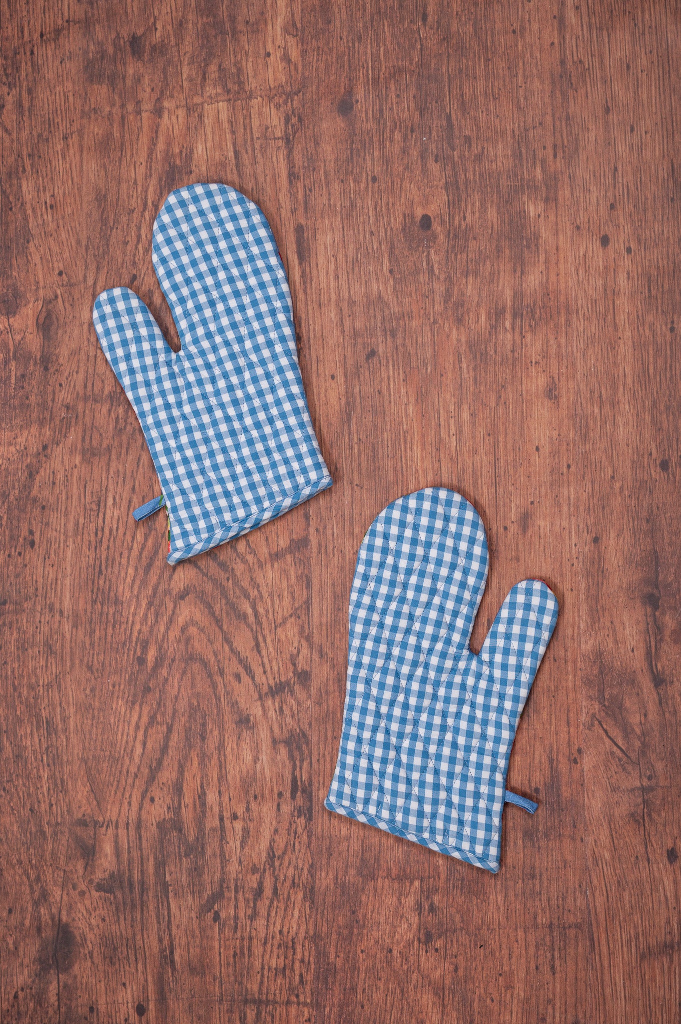Strawberry Magic Oven Mitt, Set of 2