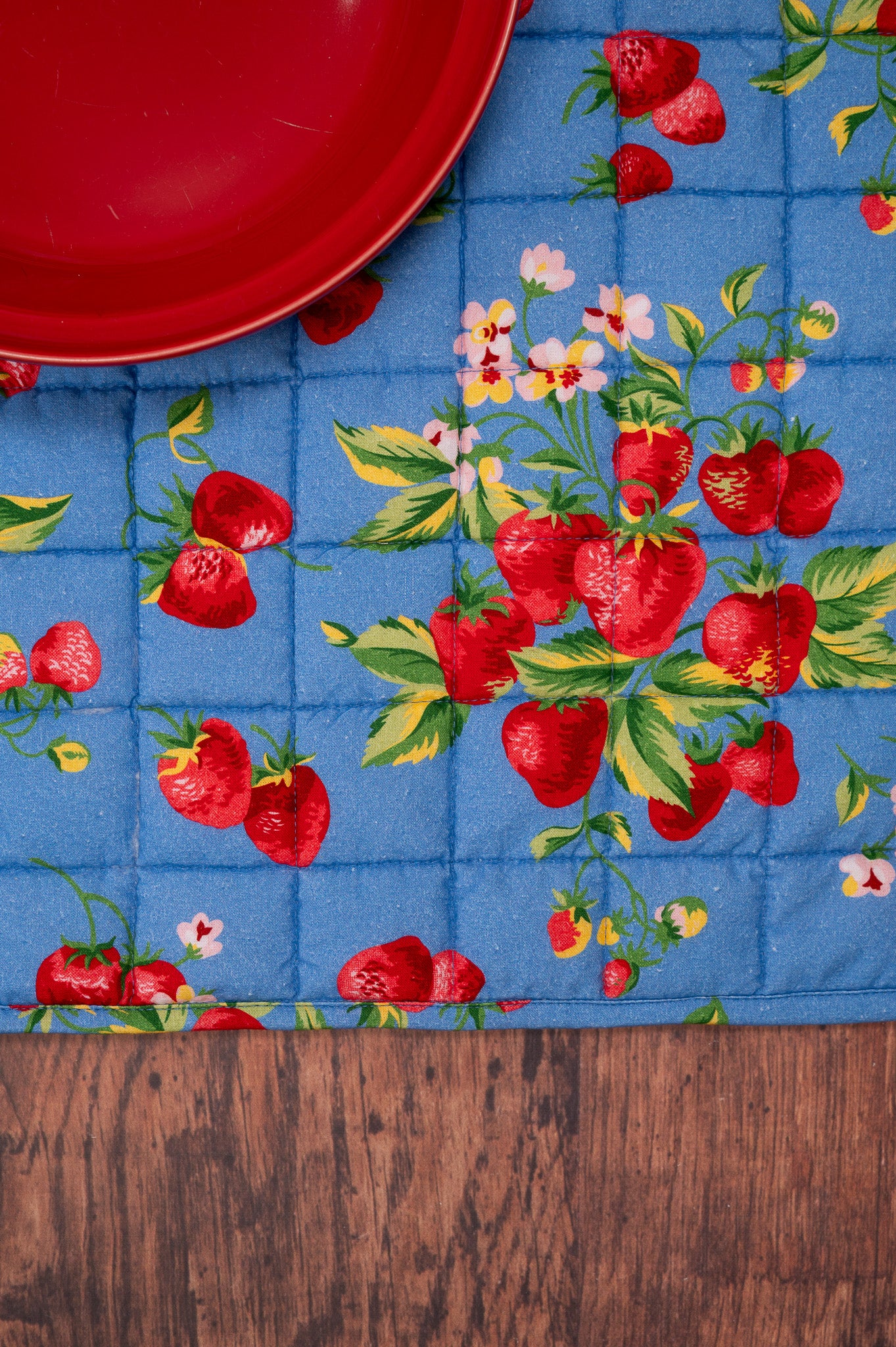 Strawberry Magic Pie Carrier