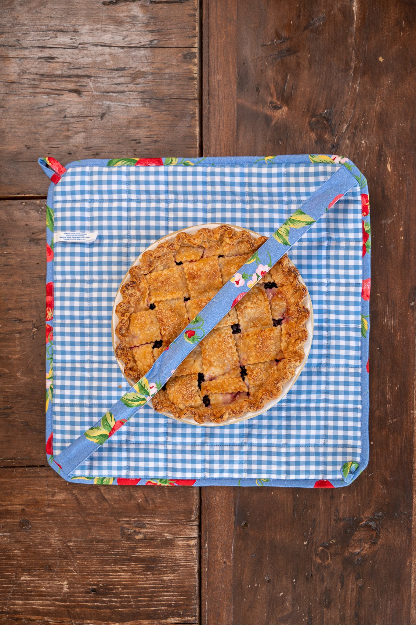 Strawberry Magic Pie Carrier
