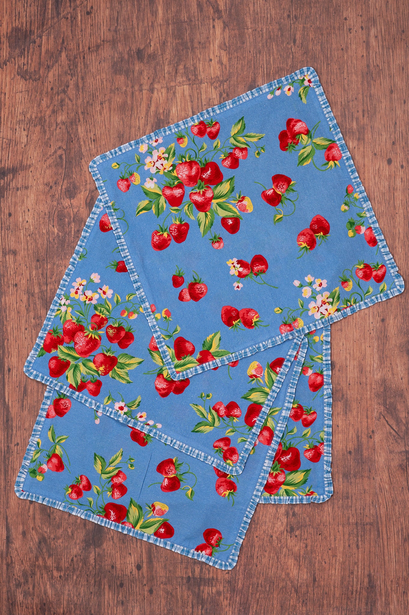 Strawberry Magic Ruffle Napkins, Set of 4
